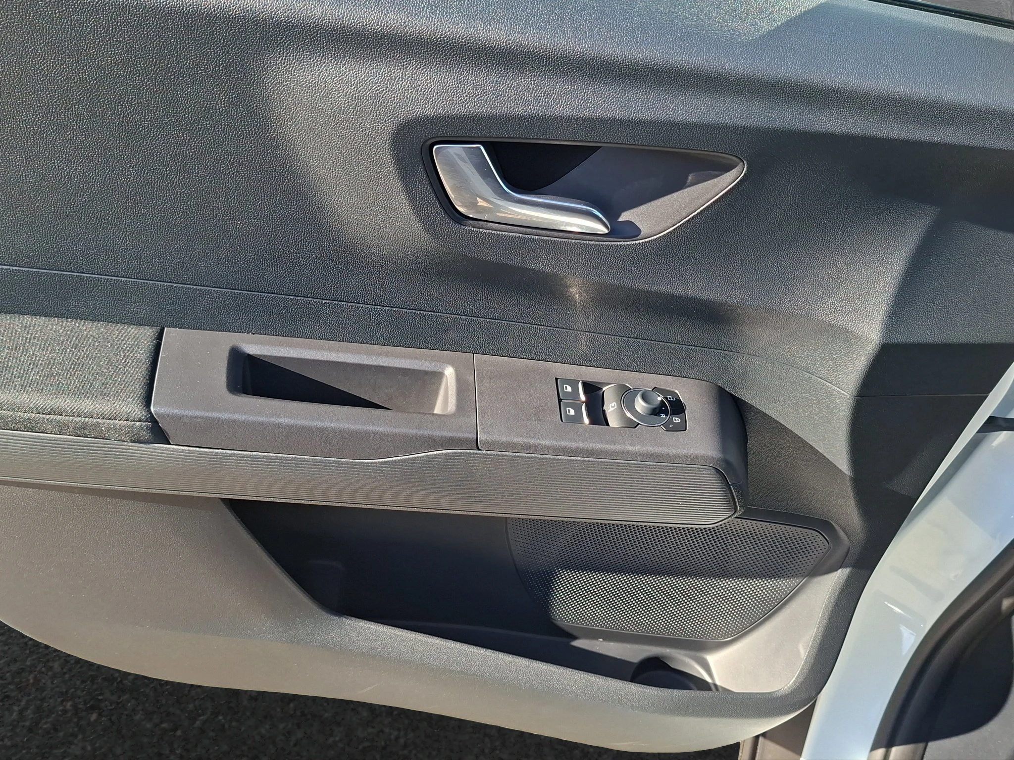 Ford-Tourneo Courier-image-16