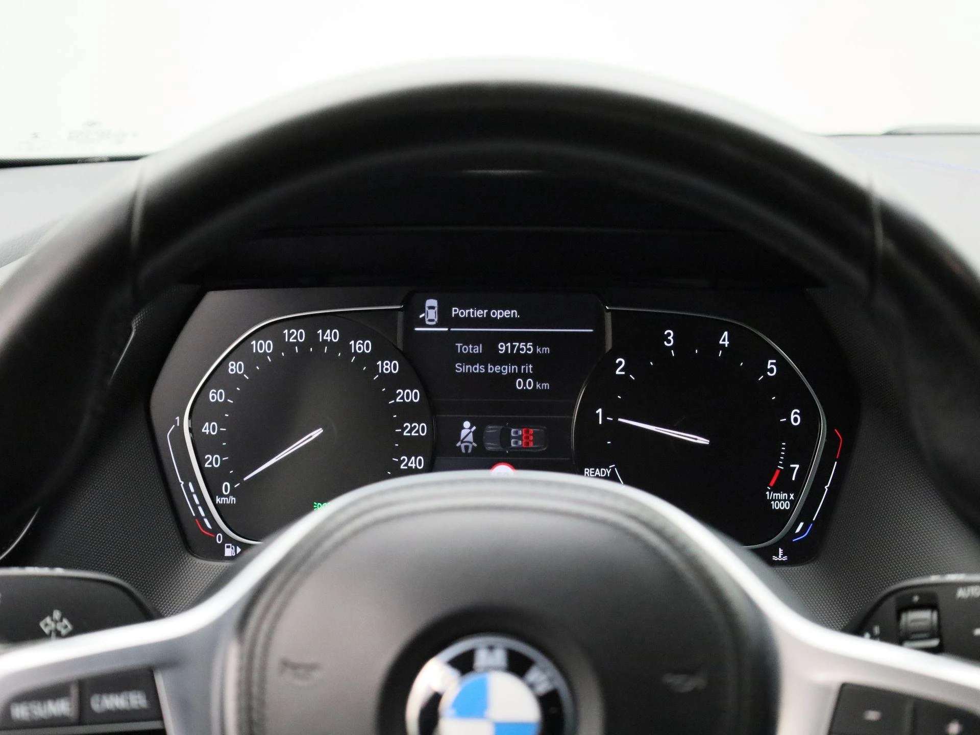 BMW-1 Reeks-image-7