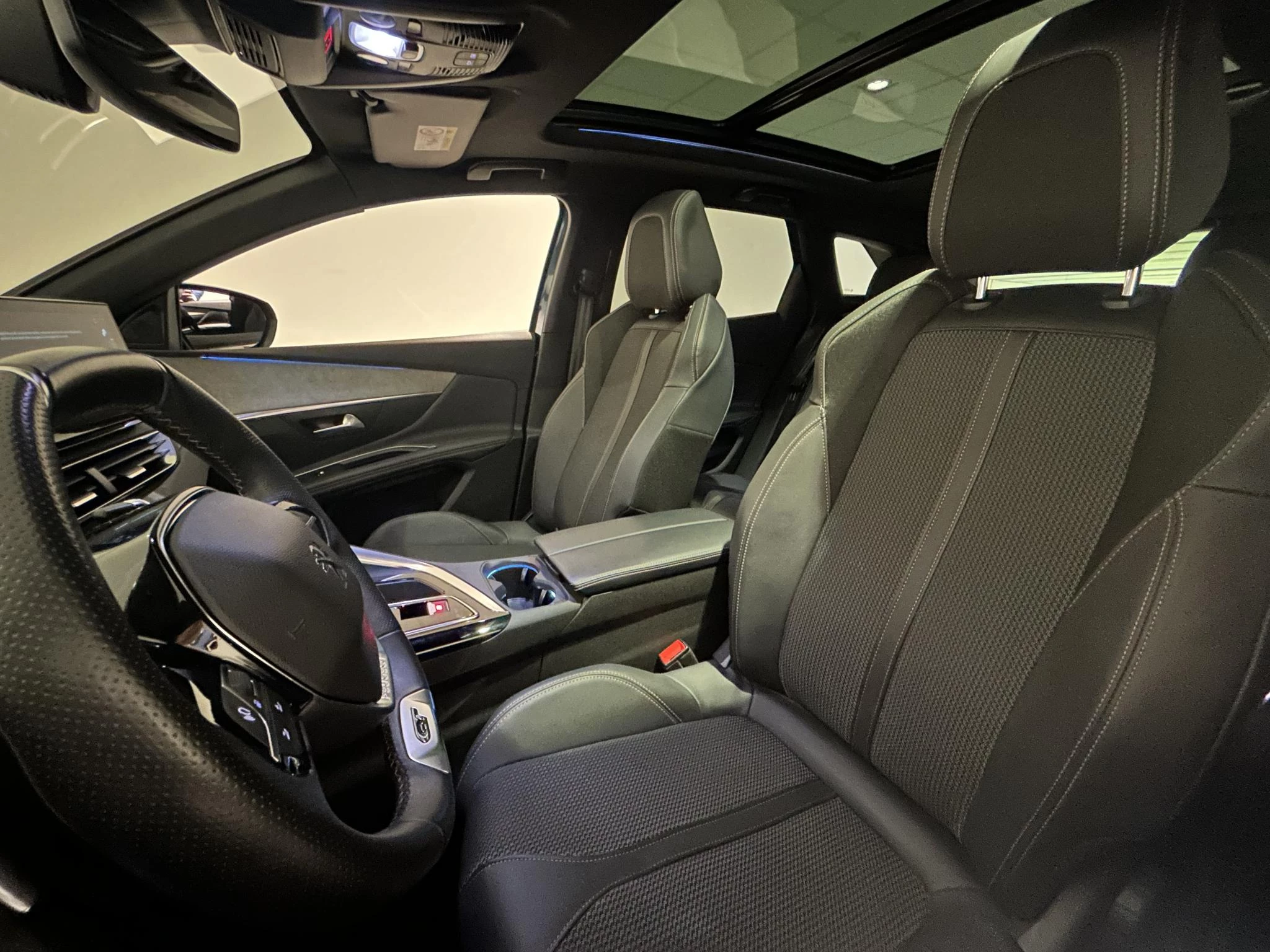 Peugeot 3008 1.6 HYbrid 225 GT