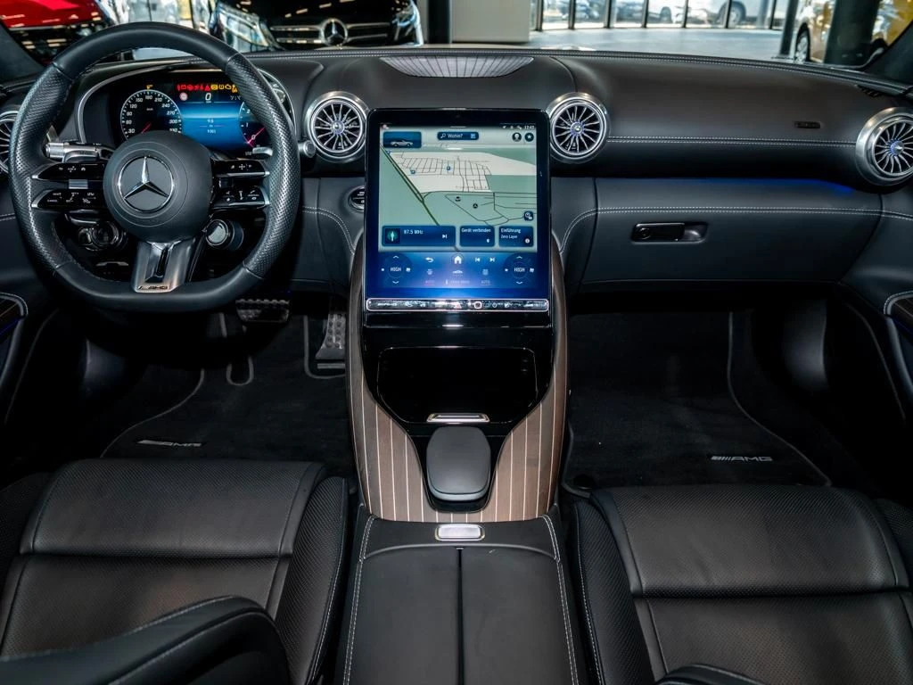 Mercedes-AMG-SL 63 AMG-image-13