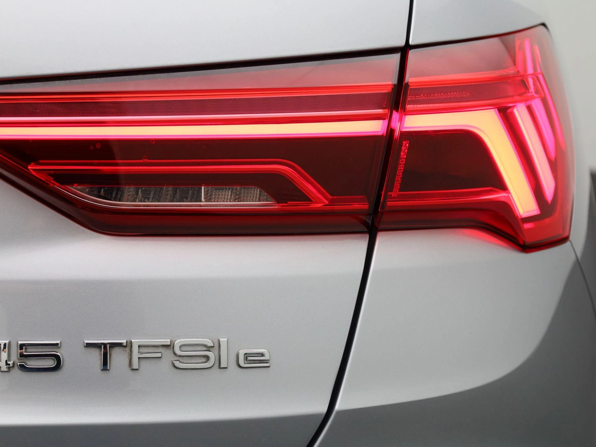 Audi Q3 45 TFSI-e S tronic Bus. Ed. Attraction