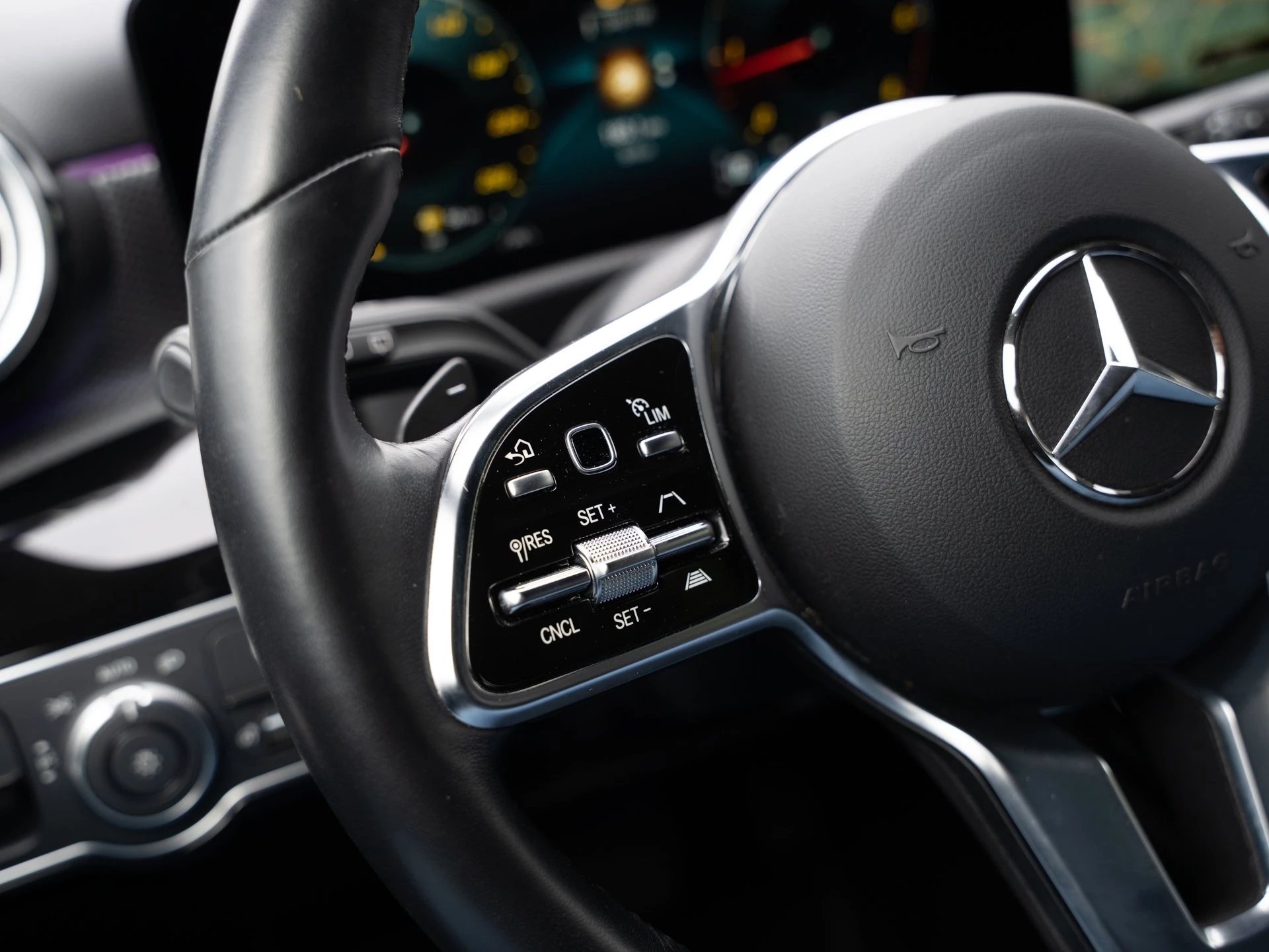 Mercedes-Benz A-Klasse 200 d Progressive FAS.PKT*RFK*LED*SHZ*LRHZ*KLIMAAUT