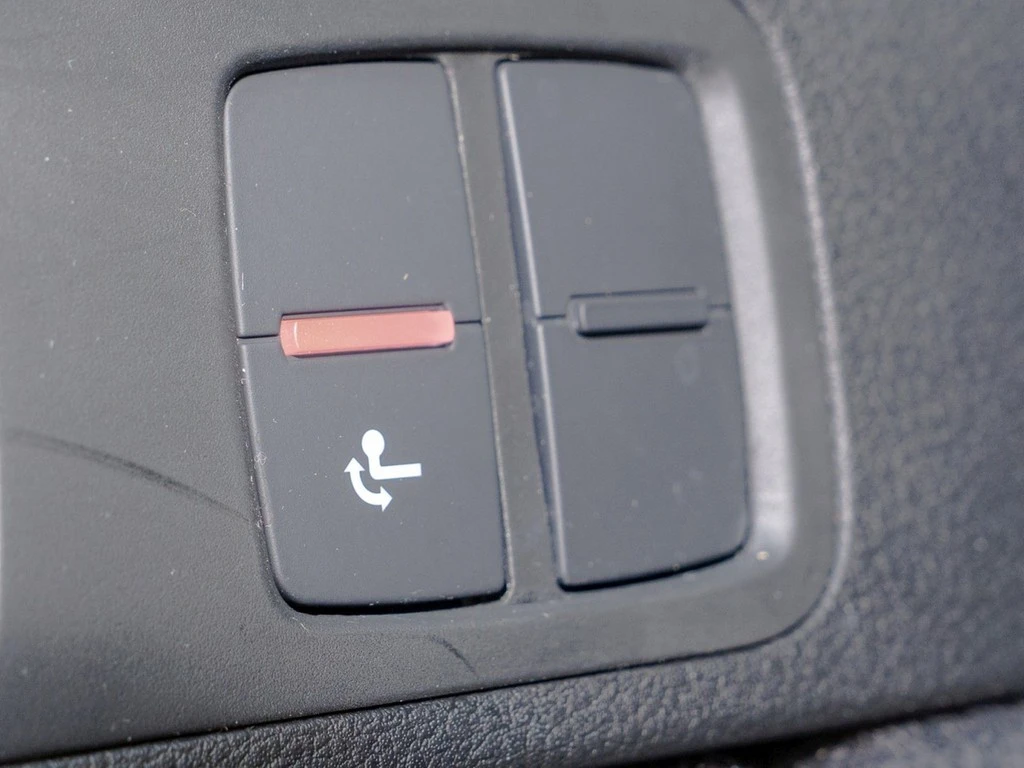 Audi Q5 40 TDI quattro S line S-tronic Navi Pano AHK