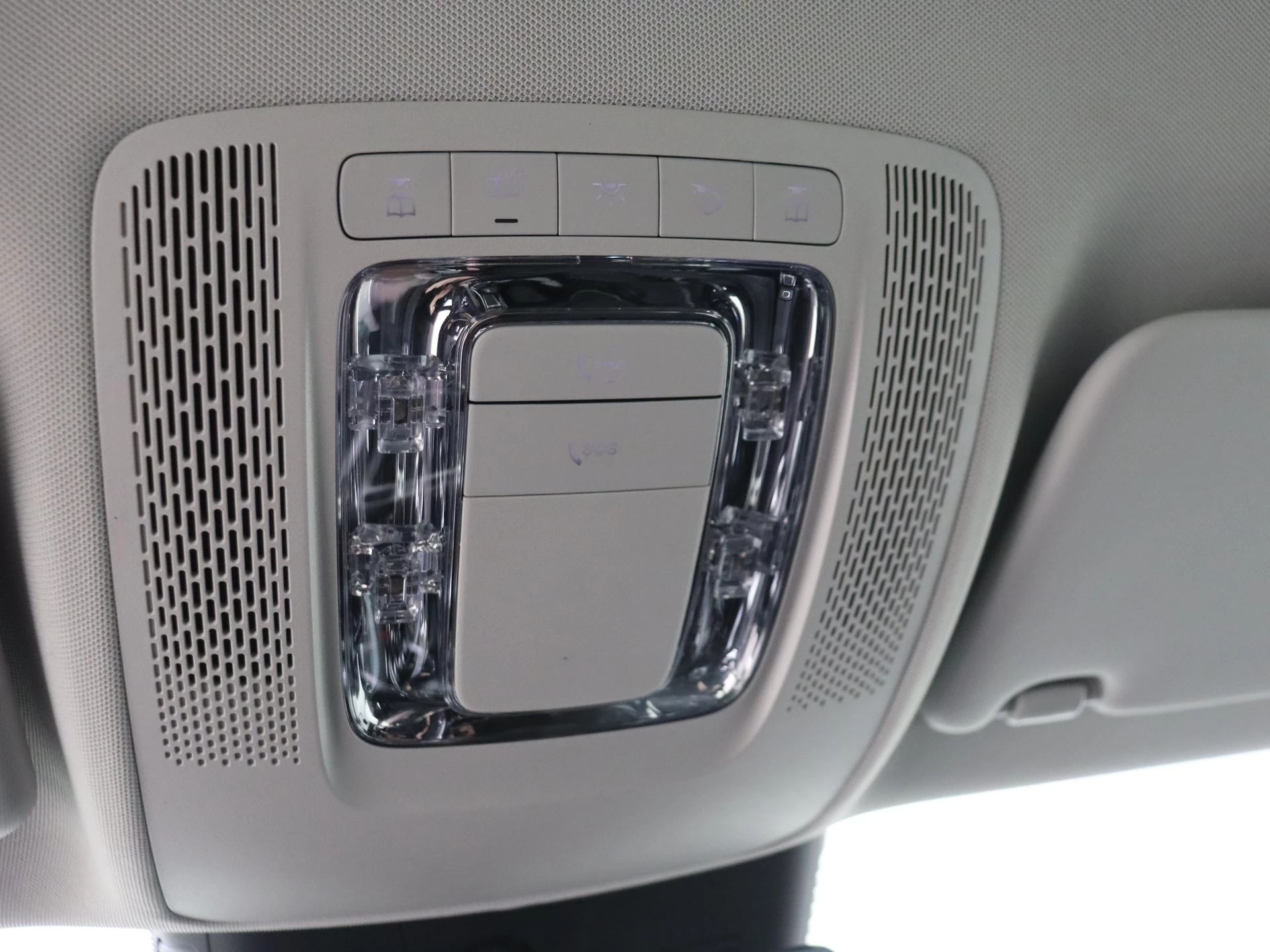 Mercedes-Benz-B-Klasse-image-26