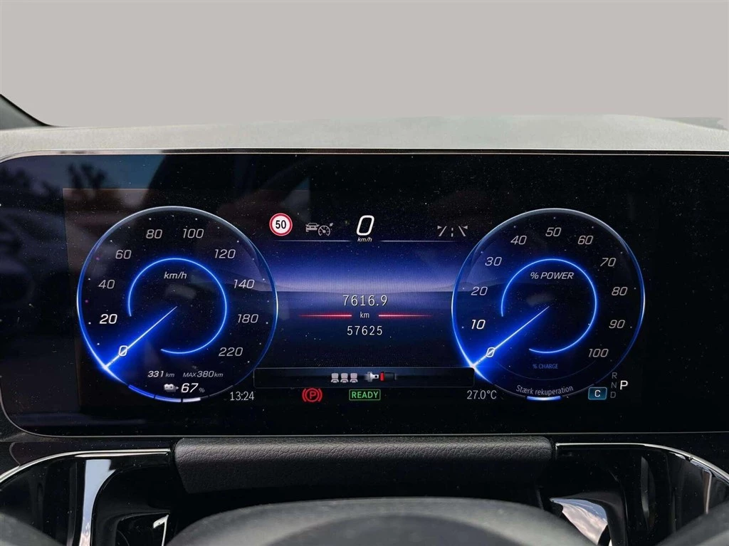 Mercedes-Benz-EQA-image-16