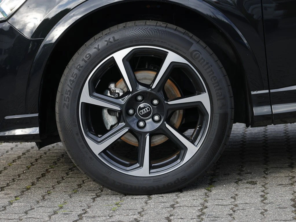 Audi-Q3-image-4