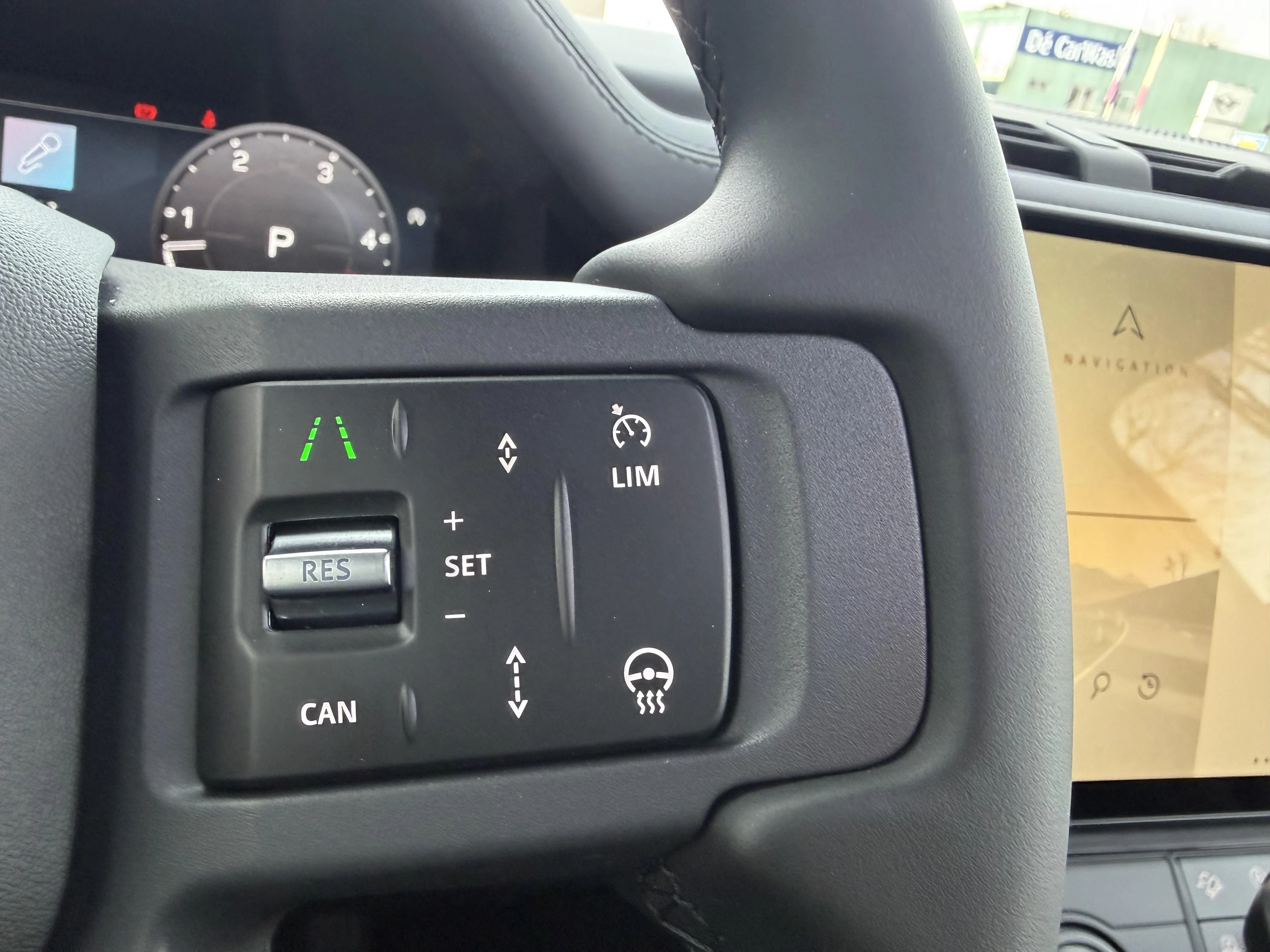 Land Rover Defender 110 D250 X-Dynamic SE AWD Auto. 26MY