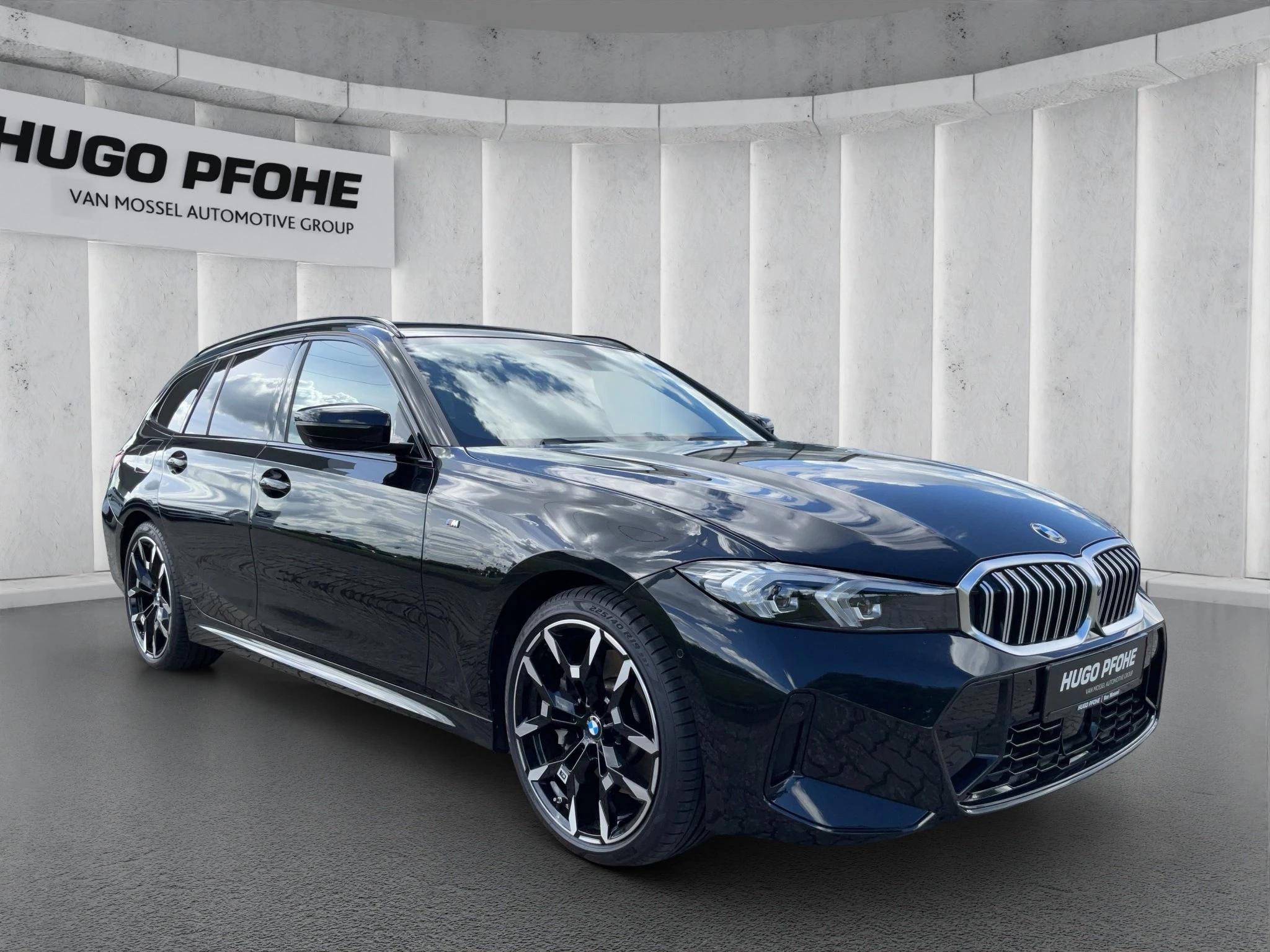 BMW 3er Reihe 330d touring xDrive. M Sport