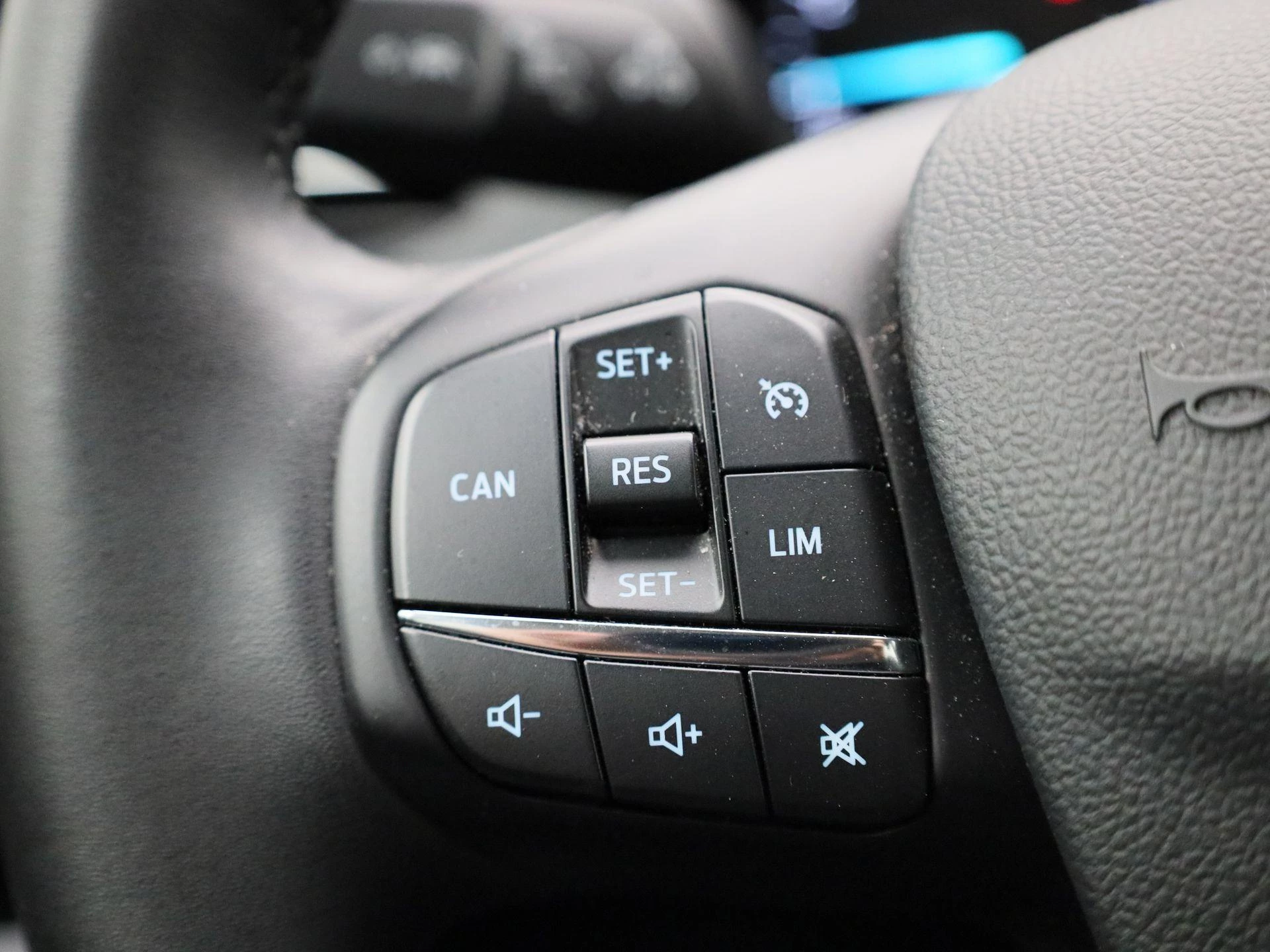 Ford Focus 1.0i EcoBoost MHEV 92kW Titanium DCT