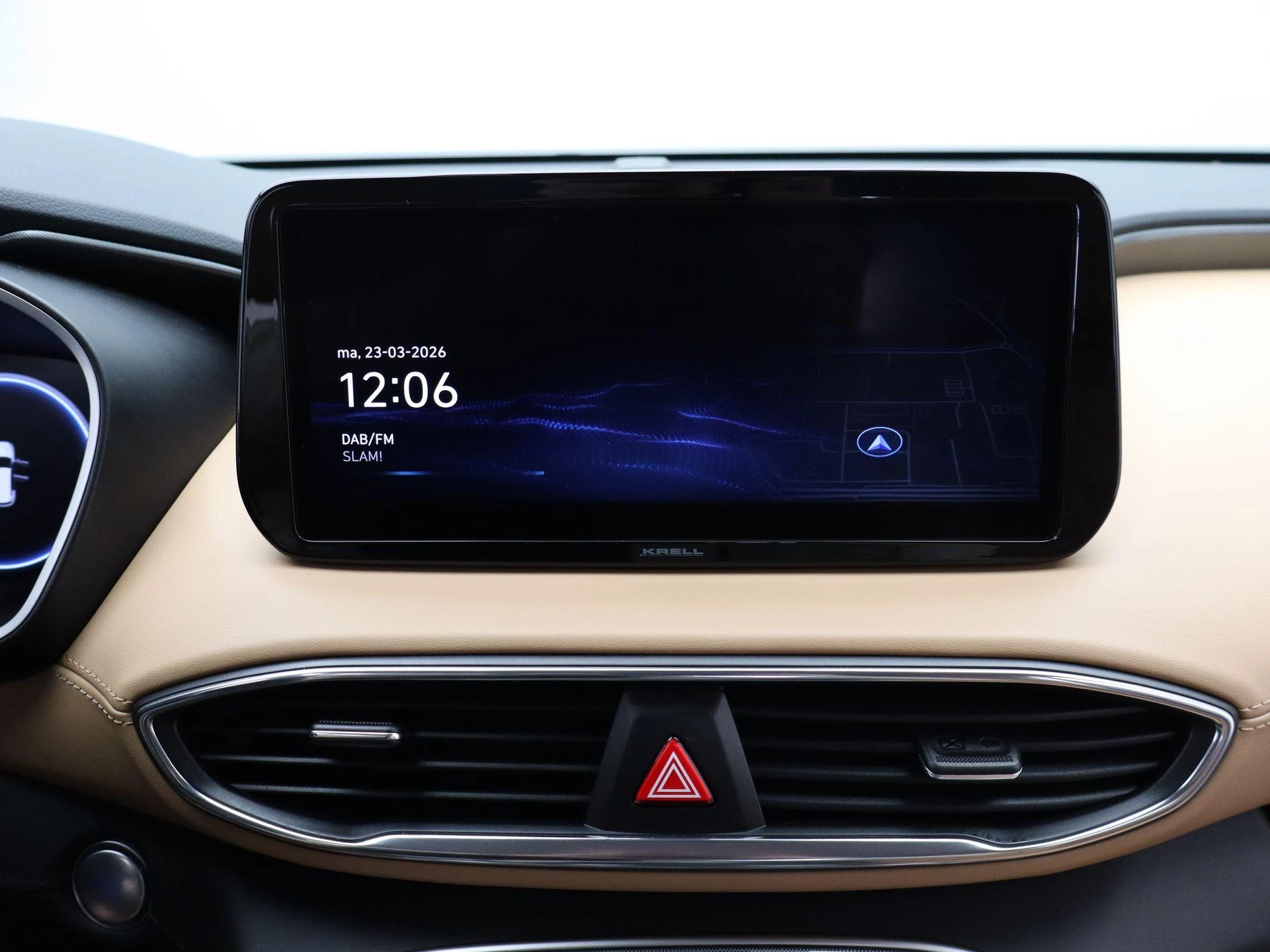 Hyundai-Santa Fe-image-11