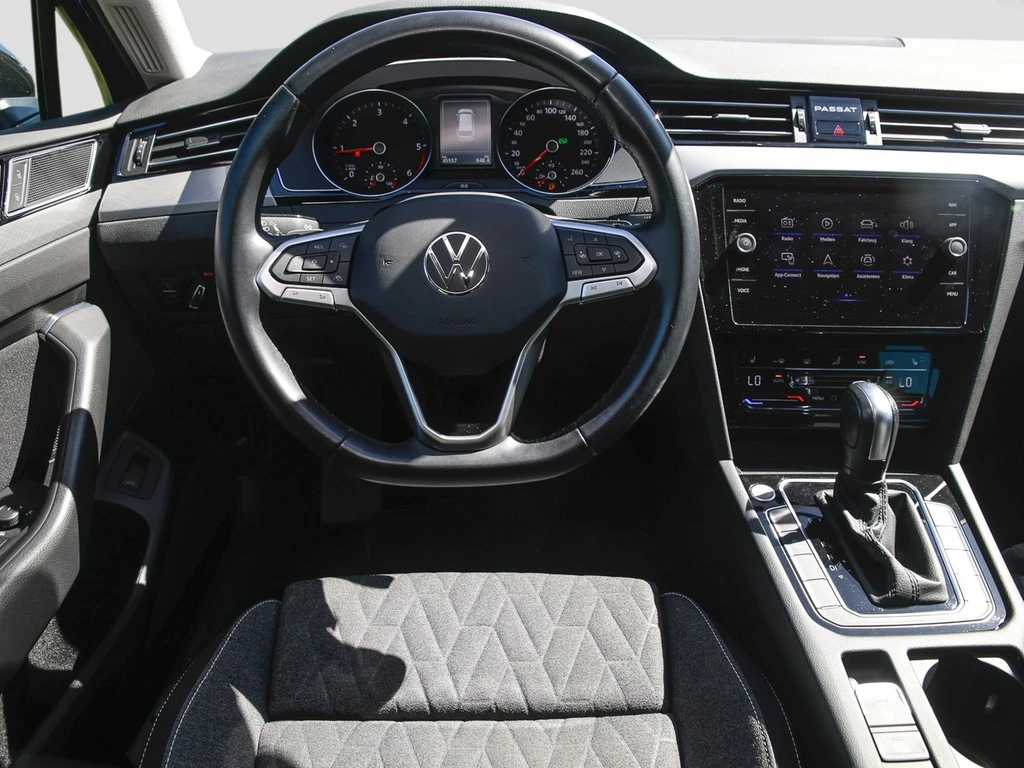 Volkswagen Passat Variant 2,0 TDI DSG Business,LED,Kamera,ACC ALU 17",Sitzheizung,App Connect,Park-Pilot
