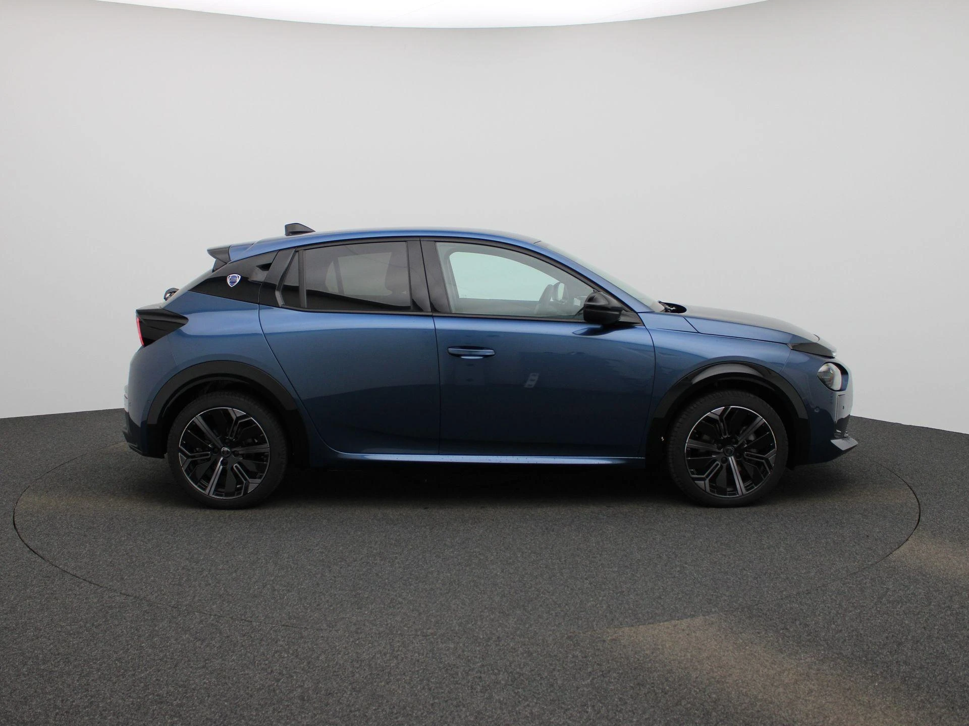 Lancia Ypsilon Edizione Cassina Limitata 51 kWh