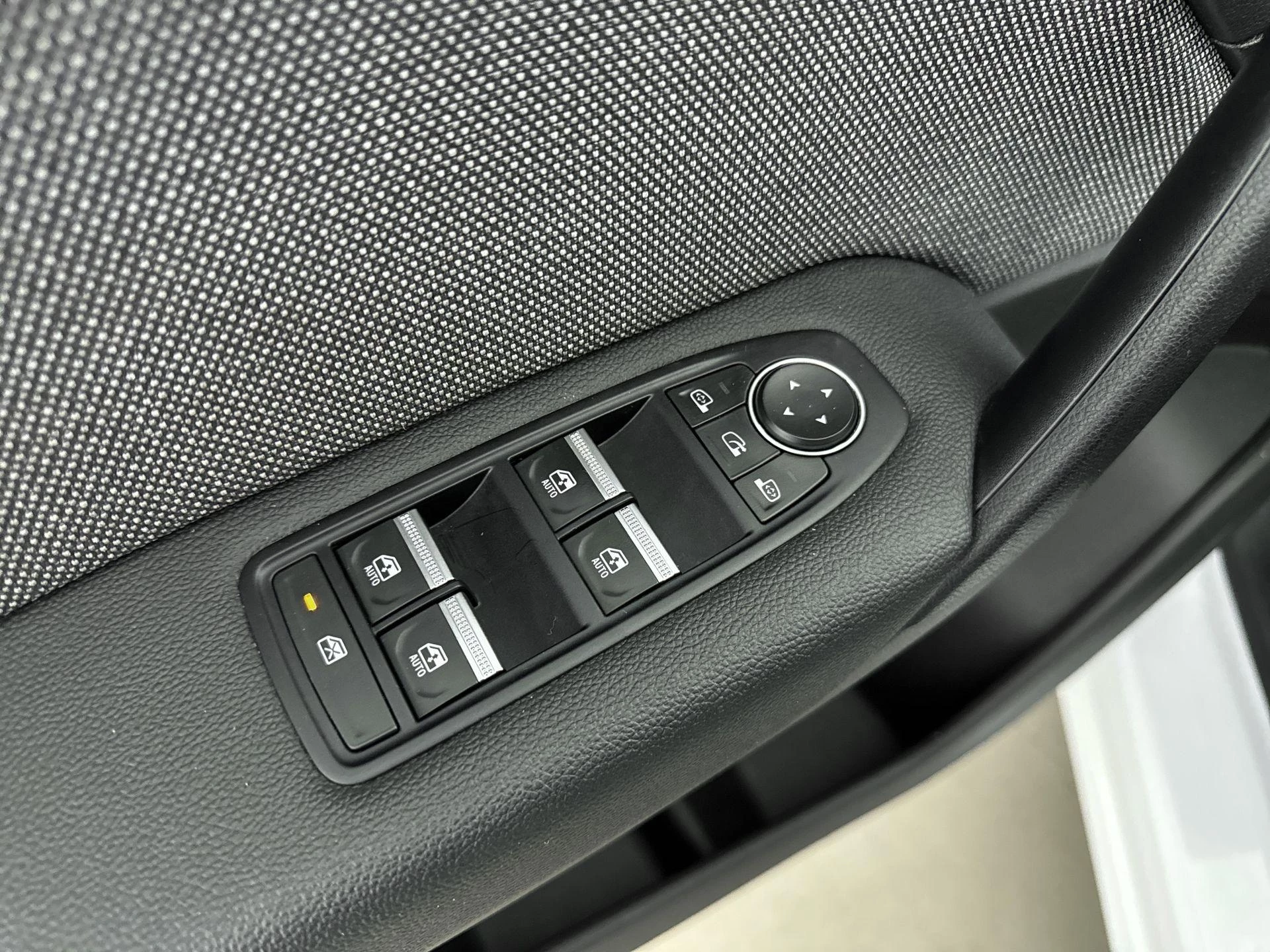 Renault-Captur-image-14