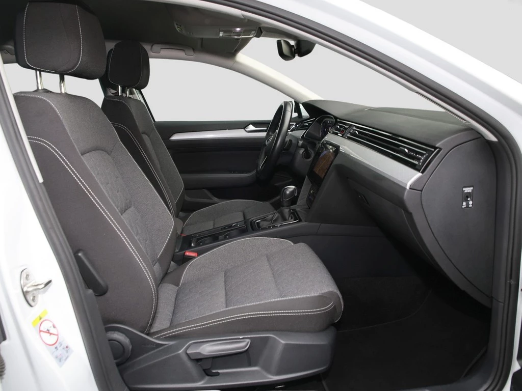 Volkswagen Passat Variant 2.0 TDI DSG Business "1,99%" AHK, RFK, Navi., ACC, App-Con., 17"Alu.,