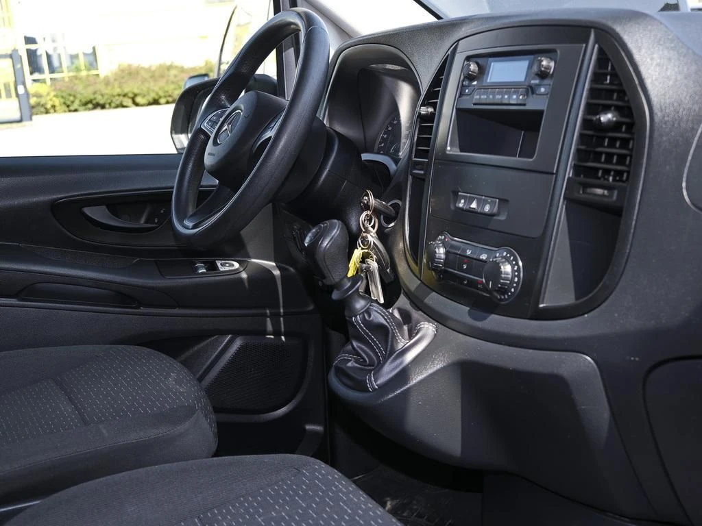 Mercedes-Benz-Vito 116-image-9