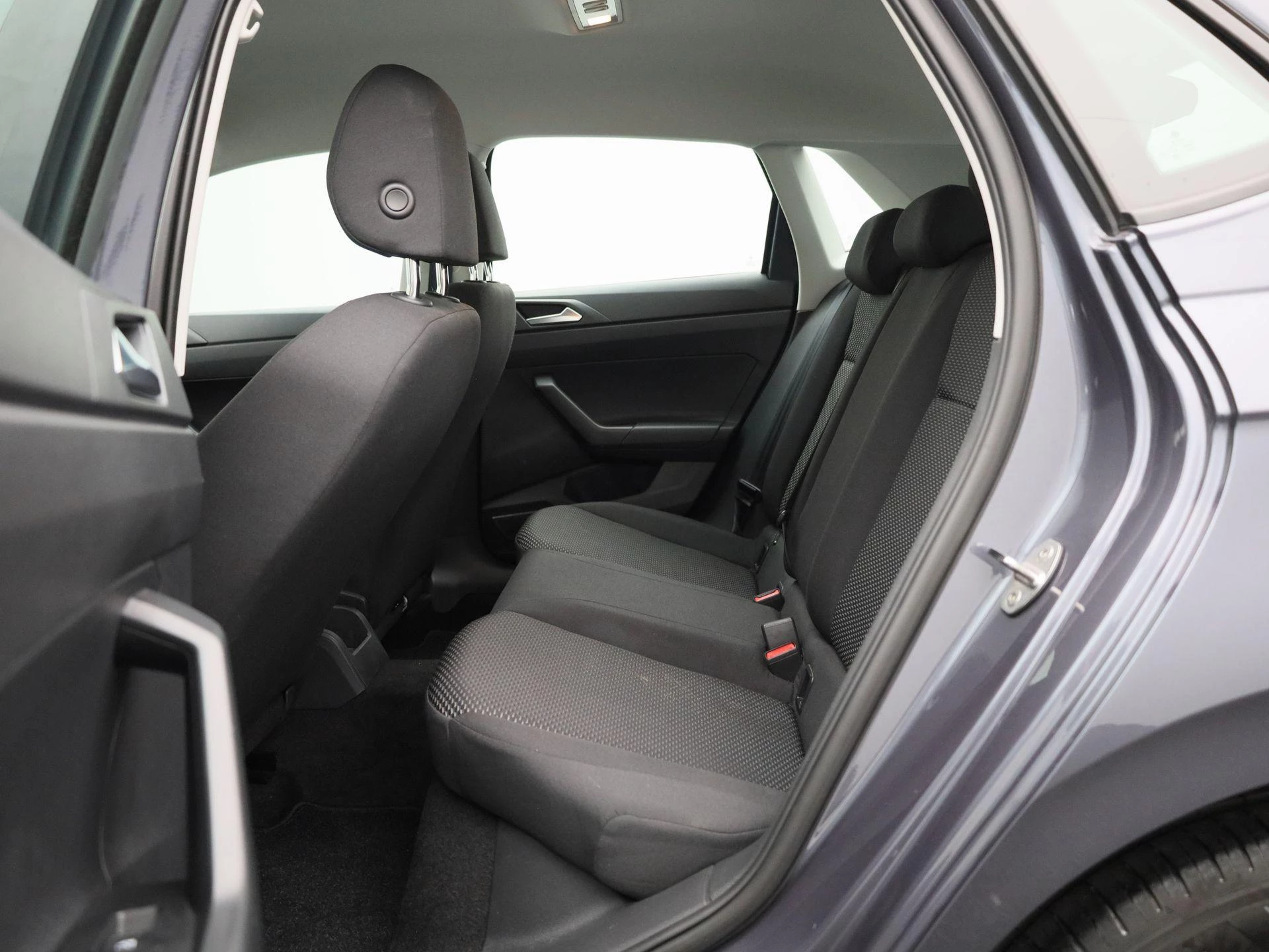 Volkswagen-Polo-image-11