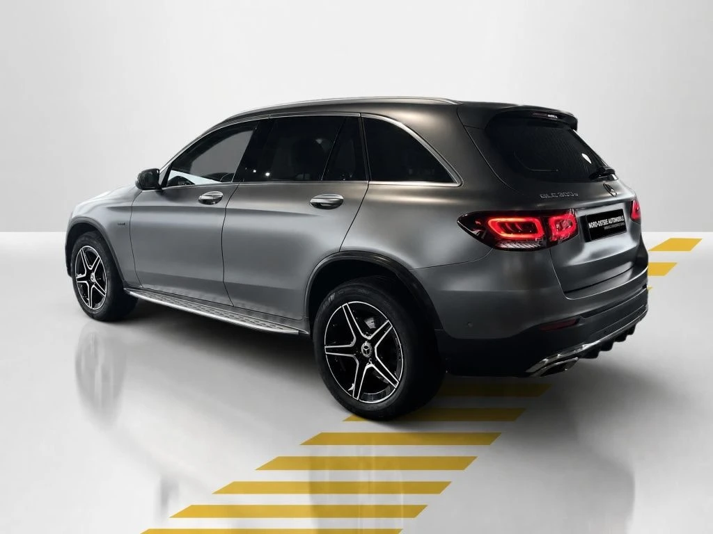 Mercedes-Benz-GLC 300 e-image-12