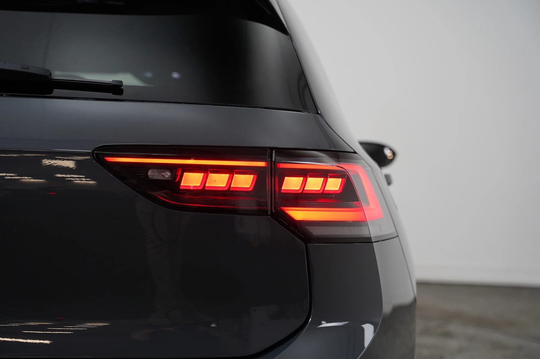 Volkswagen-Golf-image-33