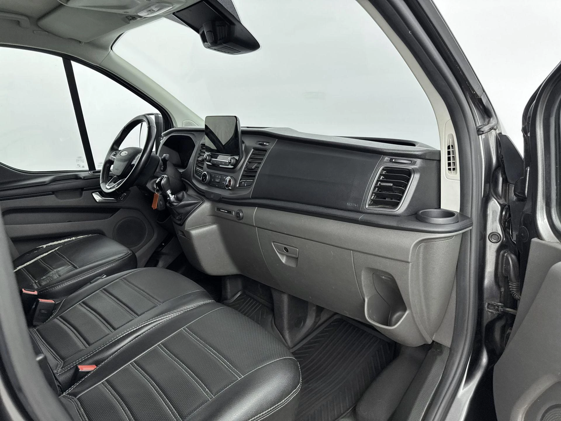 Ford-Transit Custom-image-19