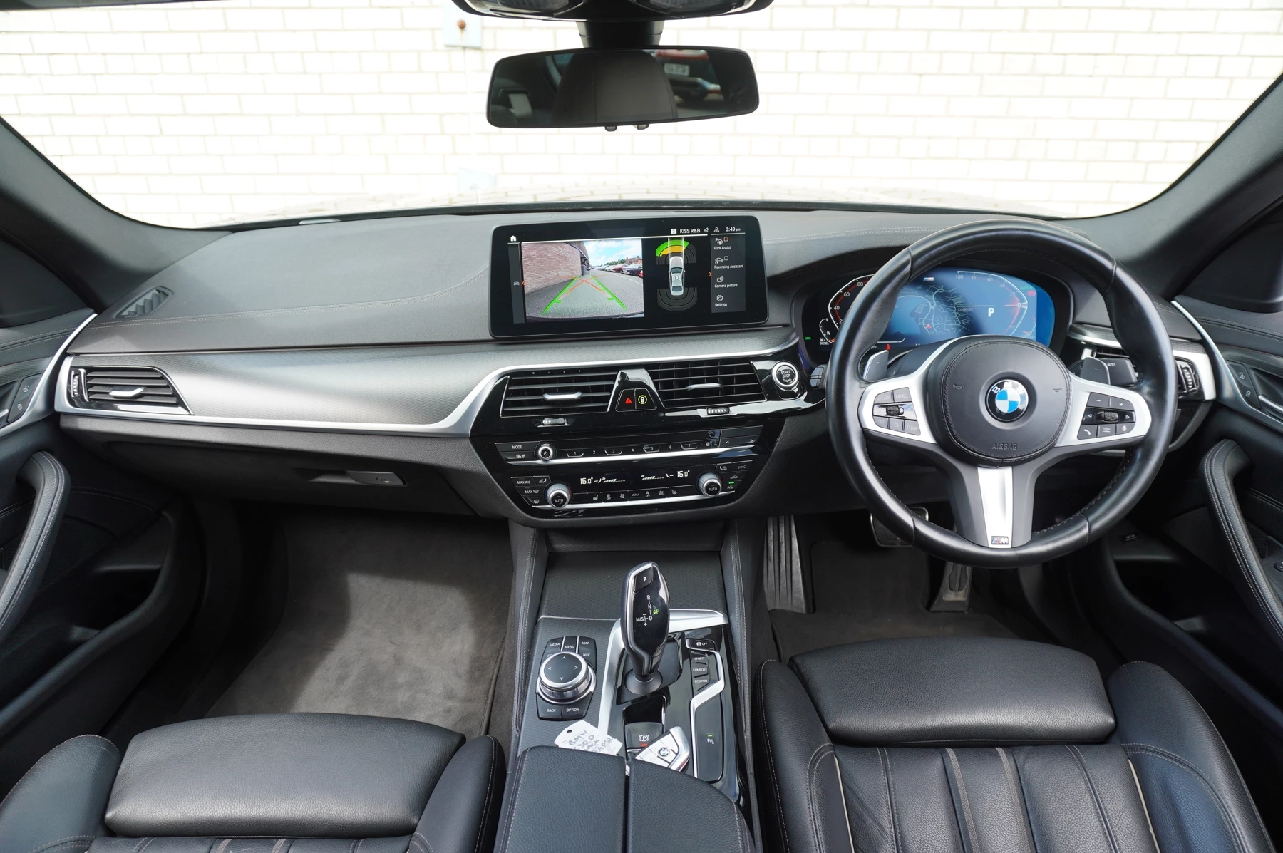 BMW-5 Series-image-8