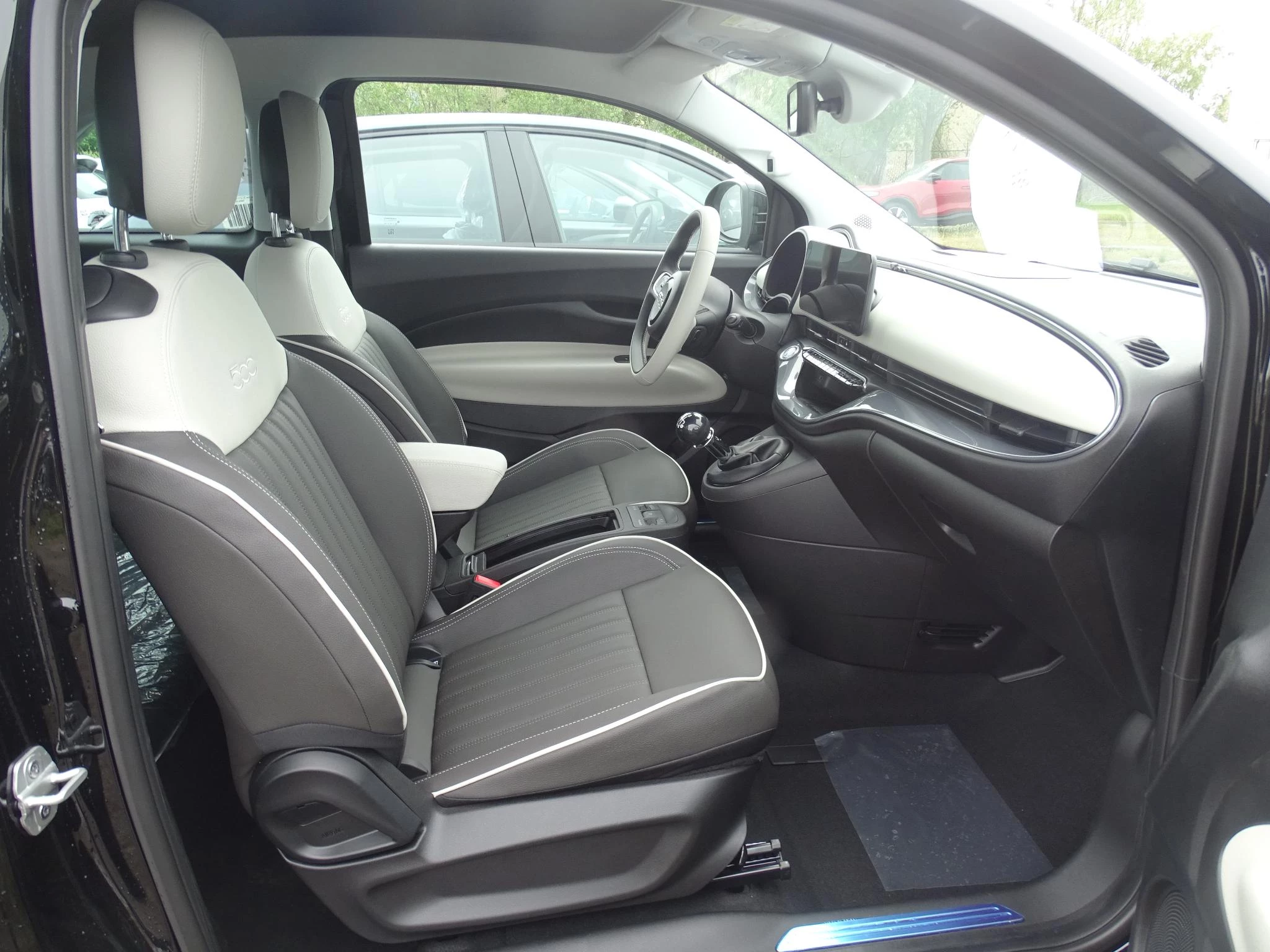 Fiat-500C-image-12