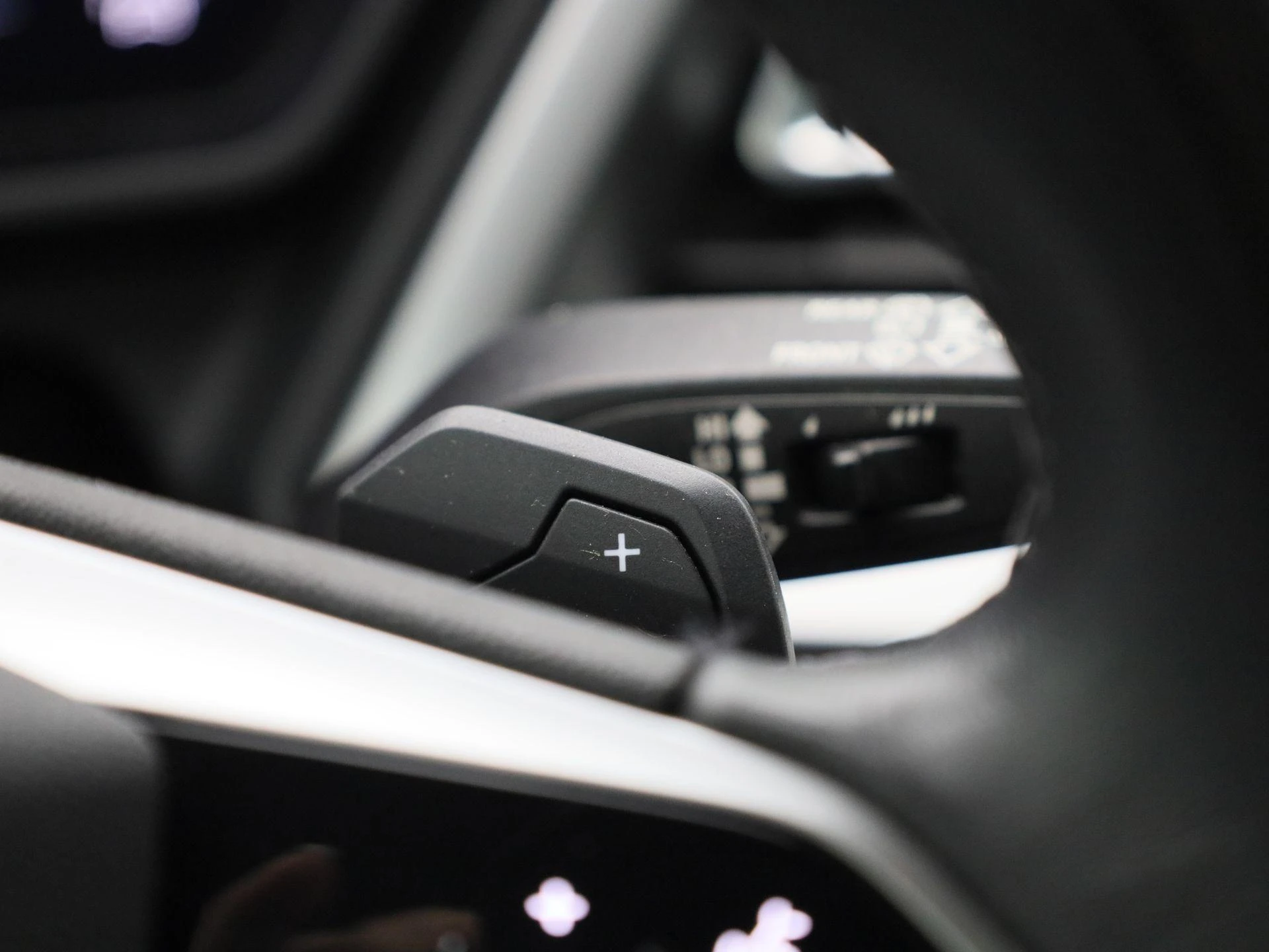 Audi-Q4 e-tron-image-33