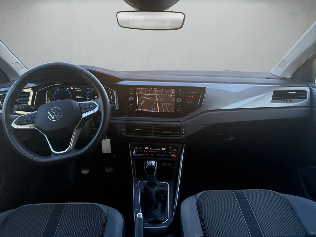 Volkswagen-Polo-image-7
