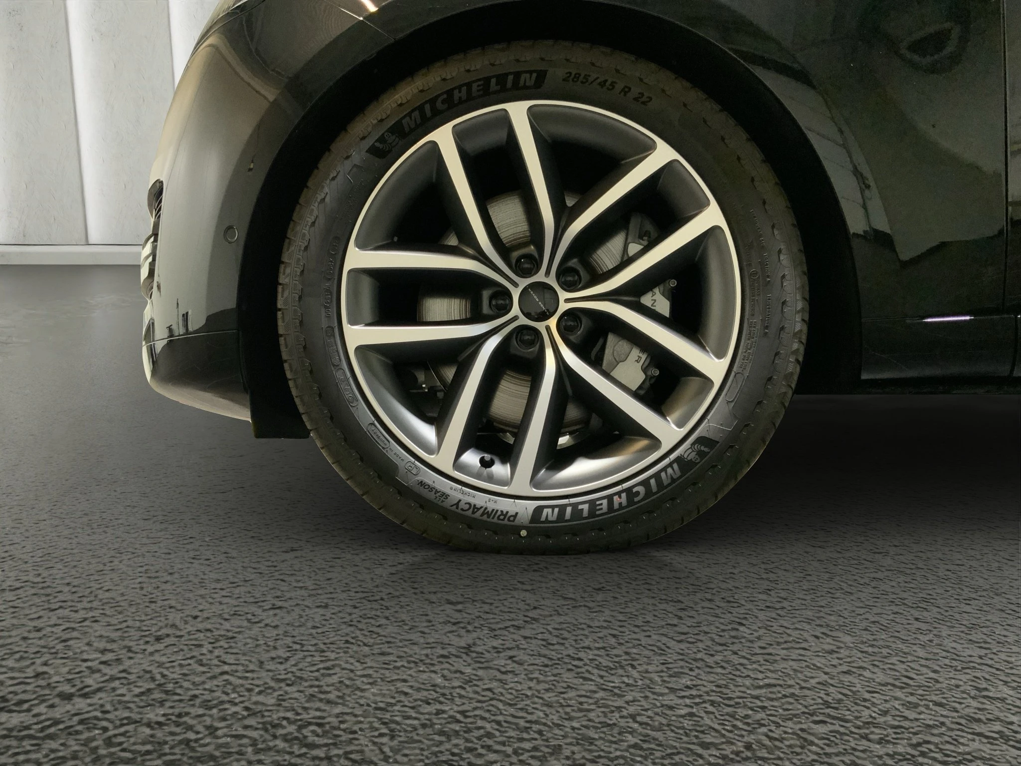 Land Rover-Range Rover-image-5