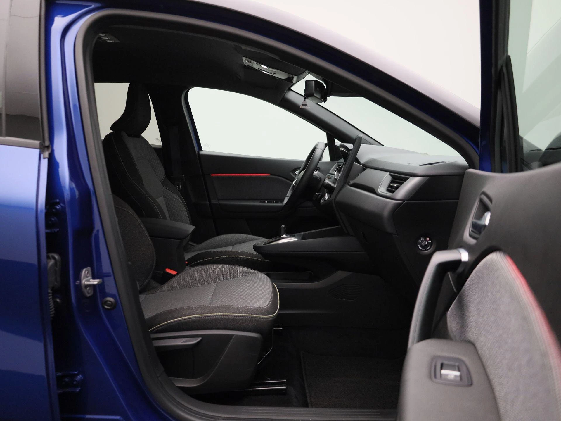 Renault-Captur-image-32