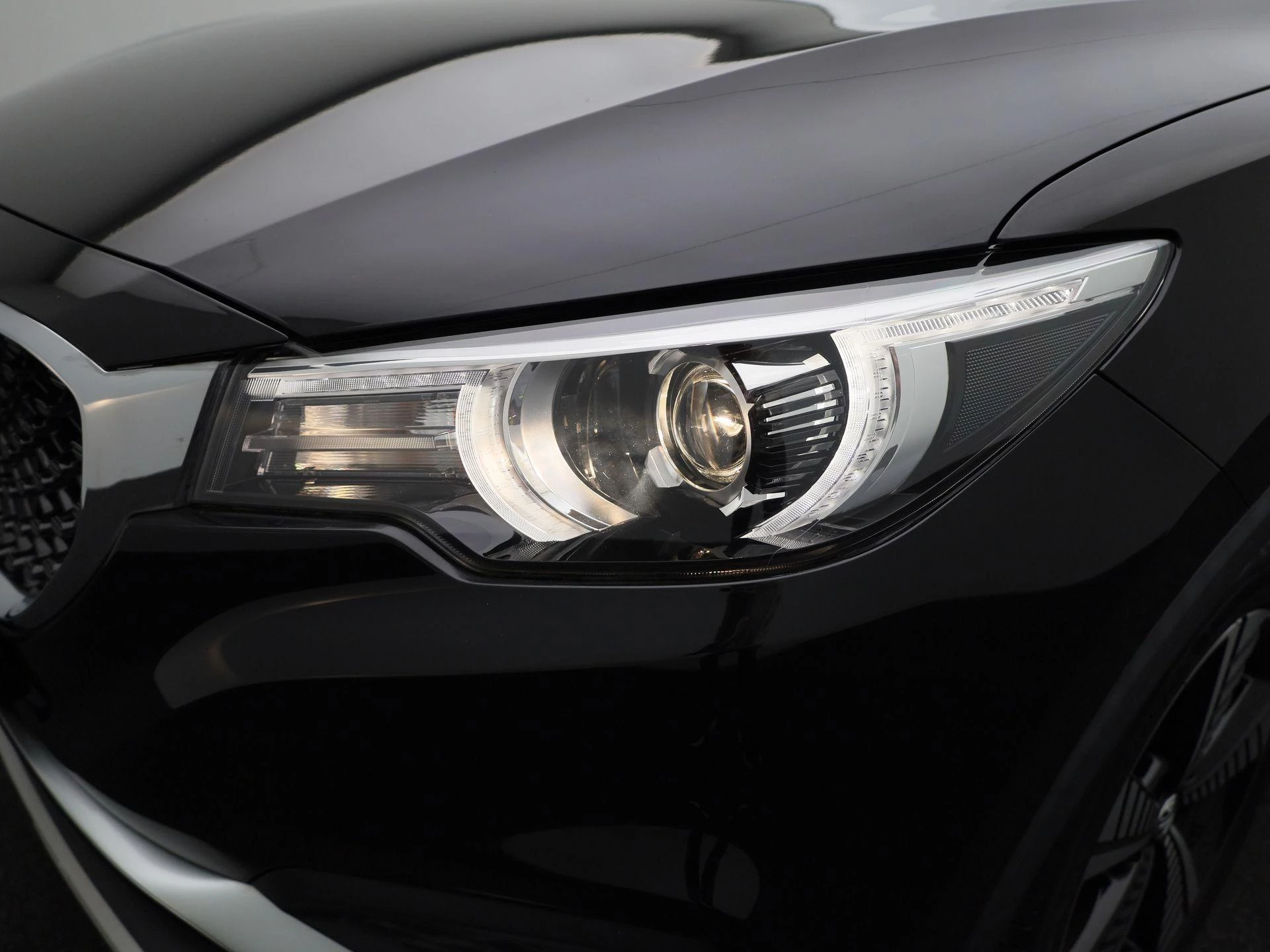 MG-ZS EV-image-14