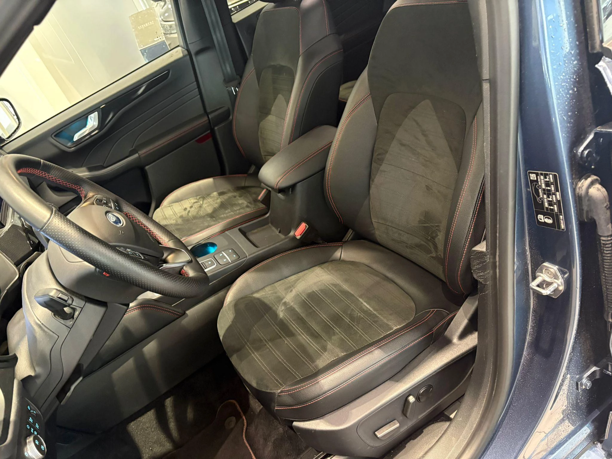 Ford-Kuga-image-12
