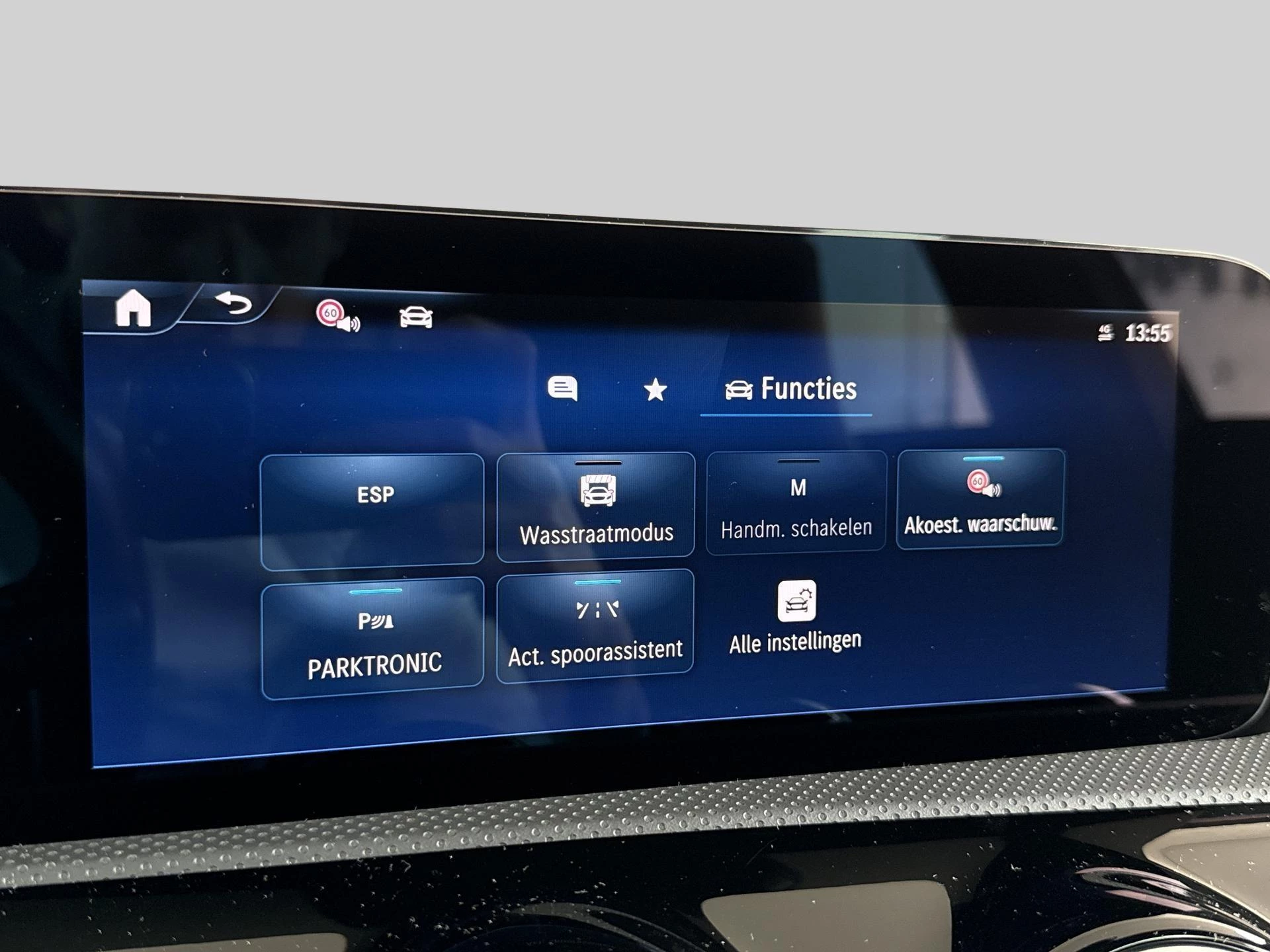 Mercedes-Benz Classe A 250 e AMG Line - TREKHAAK - MULTIBEAM LED - CARPLAY - 360° CAMERA