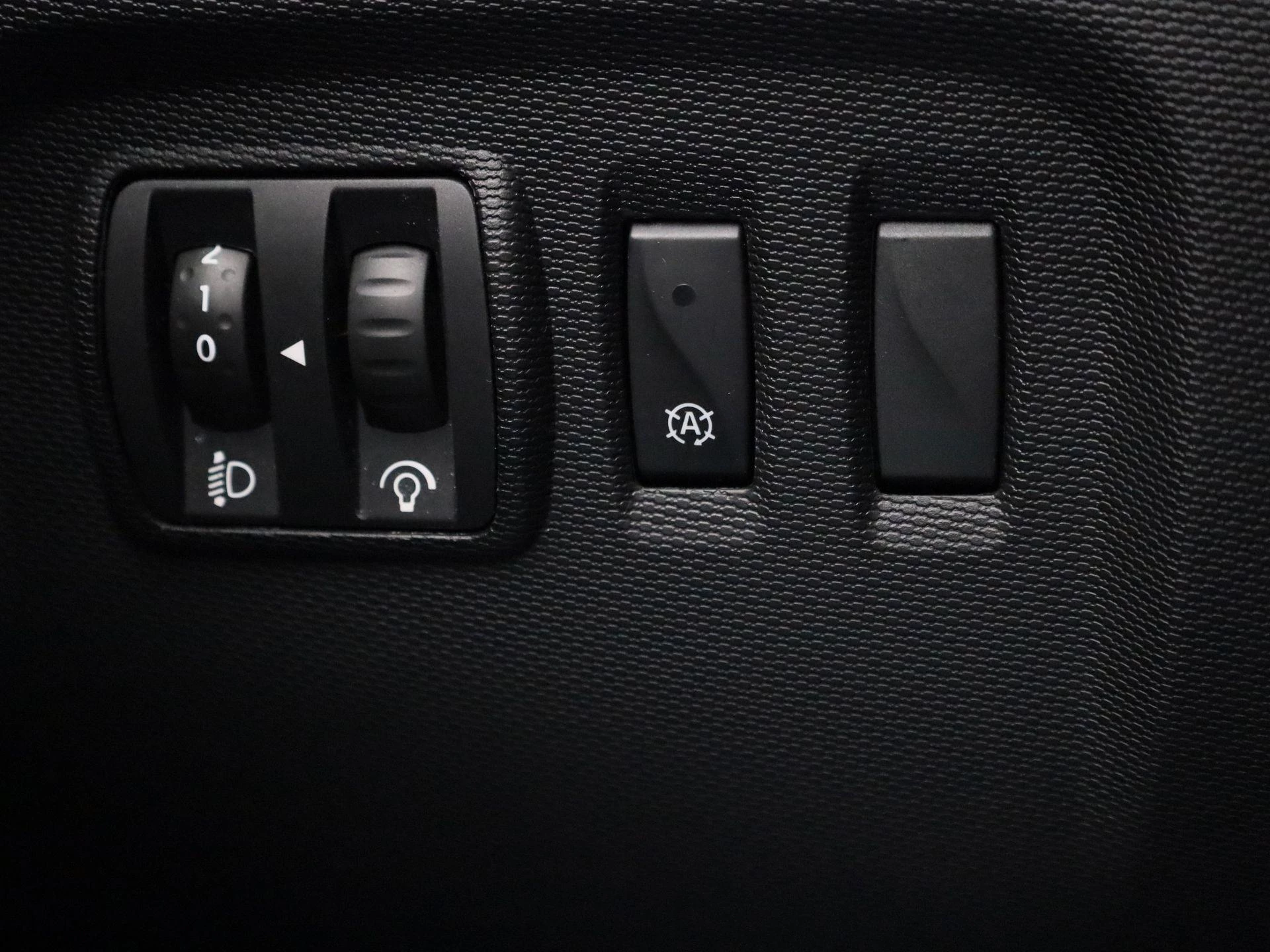Renault-Captur-image-24