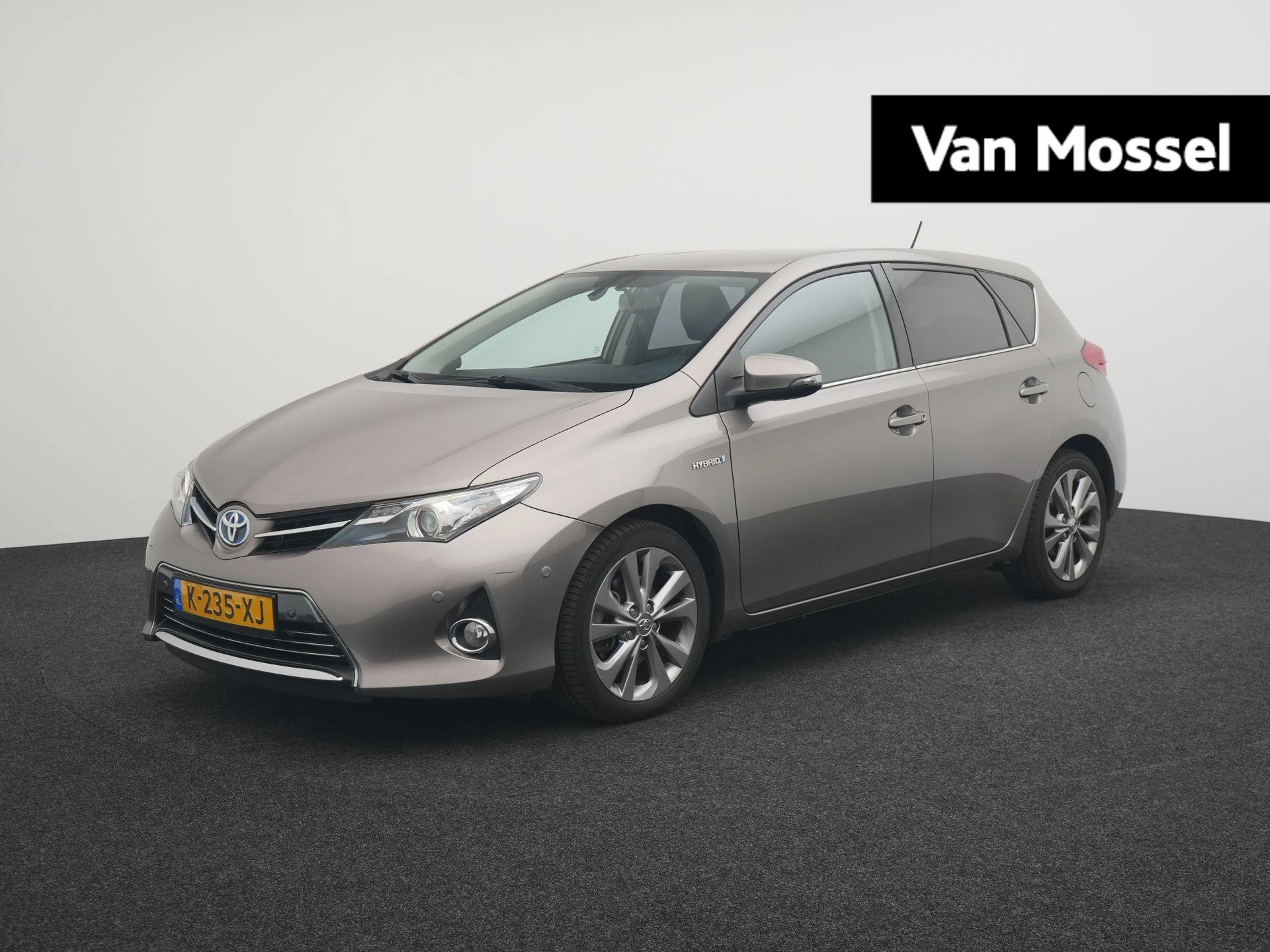 Toyota-Auris-image-0