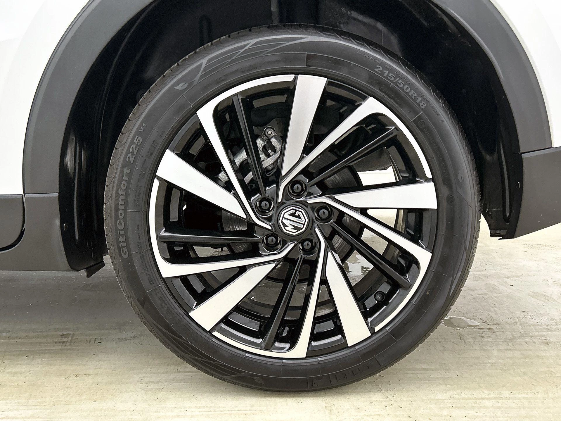 MG-ZS-image-30