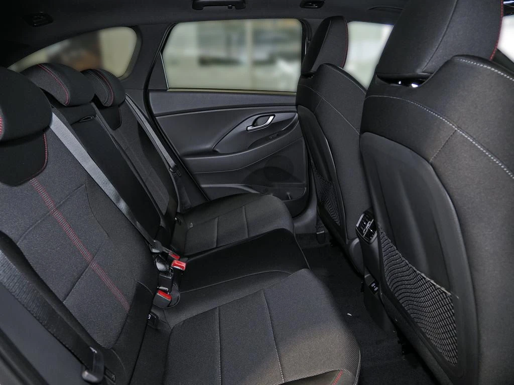 Hyundai-i30-image-12