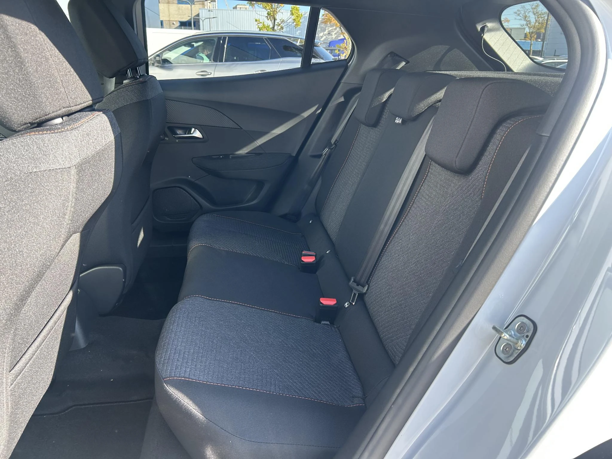 Peugeot-2008-image-18