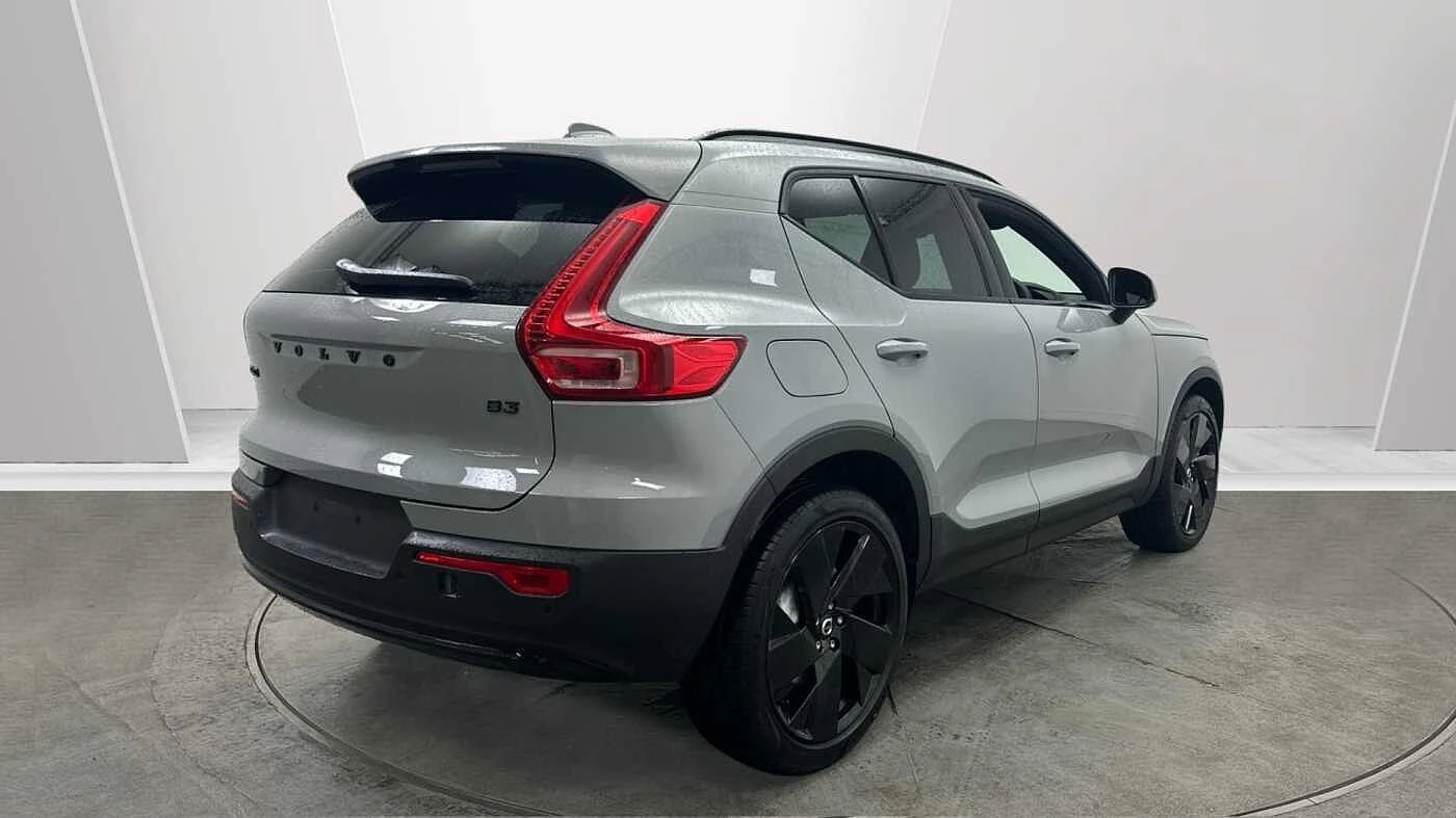 Volvo-XC40-image-2