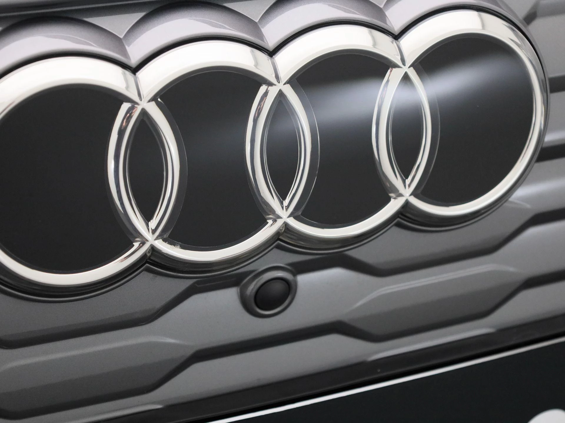 Audi-Q4 e-tron-image-37