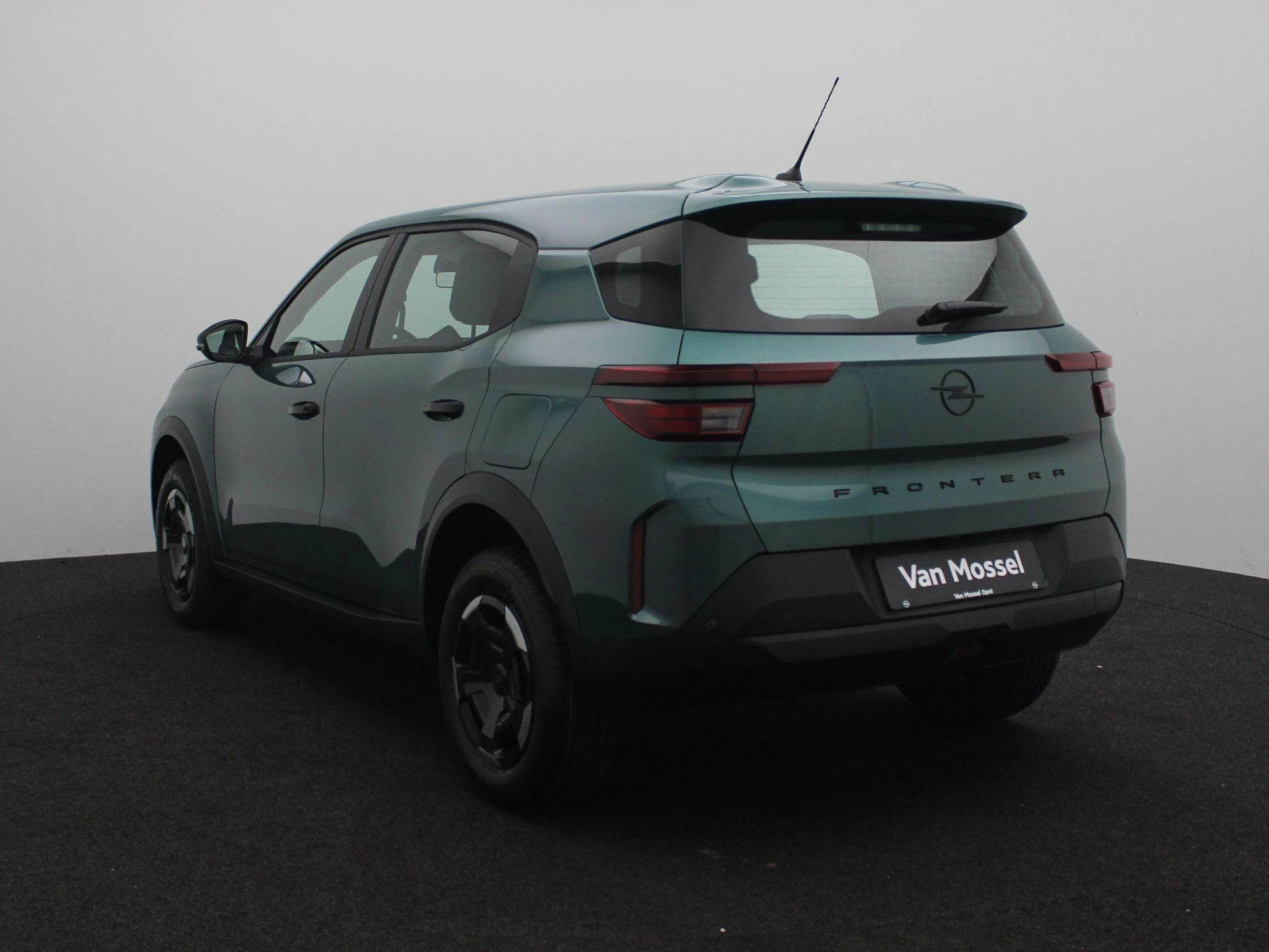 Opel-Frontera-image-2