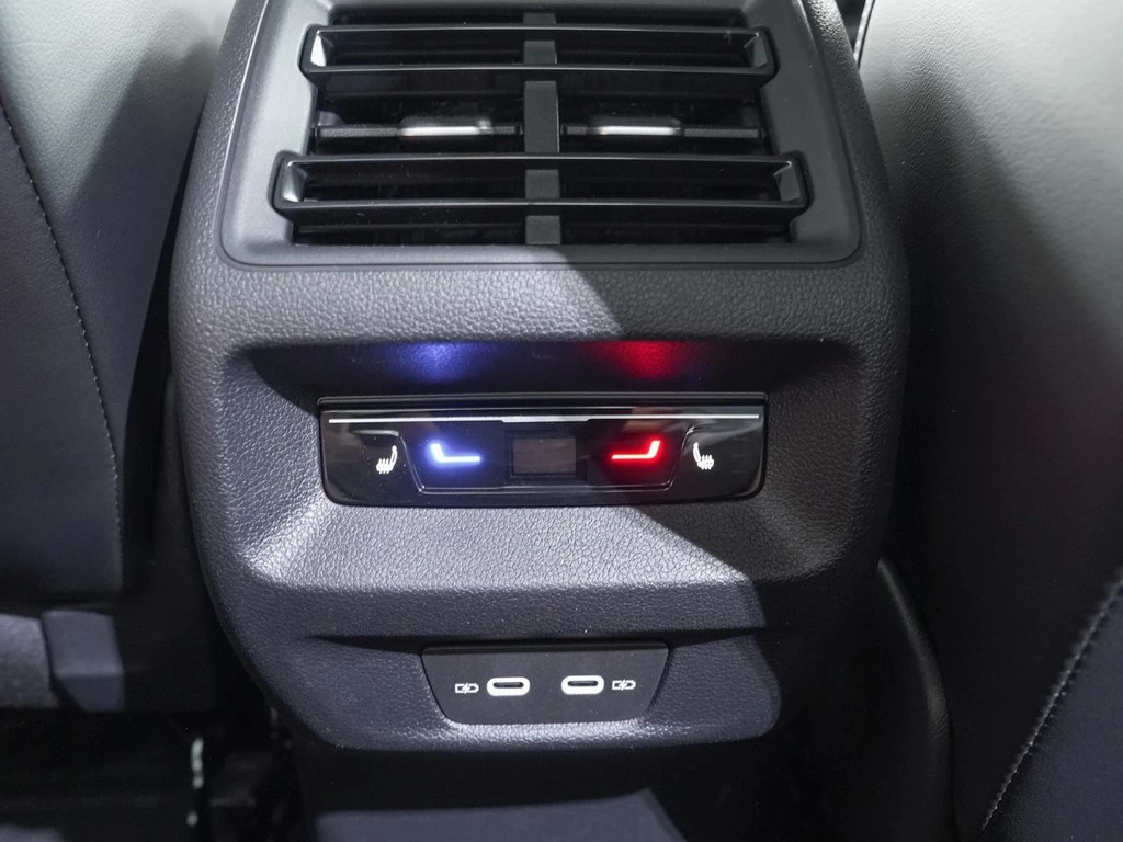 Volkswagen Tayron R-Line 2,0 l TDI SCR 4MOTION 142 kW (193 PS) 7-Gang-Doppelkupplungsgetriebe DSG