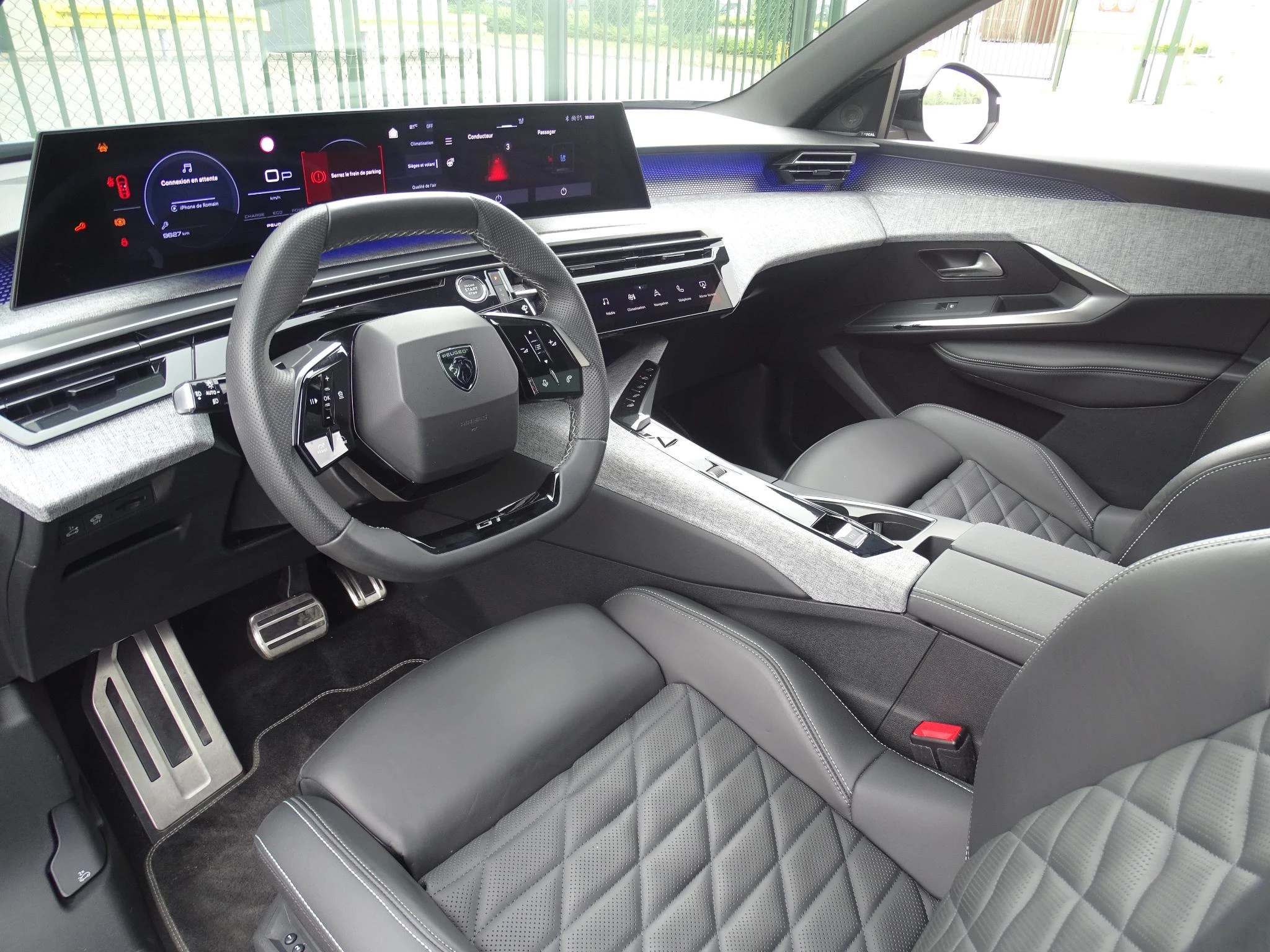 Peugeot 3008 1.2 HYBRID DSC6 GT+leder+pano dak+trekhaak