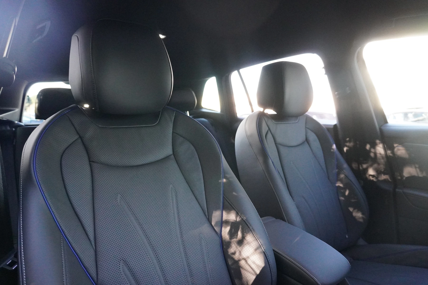 Volkswagen-Tiguan-image-8