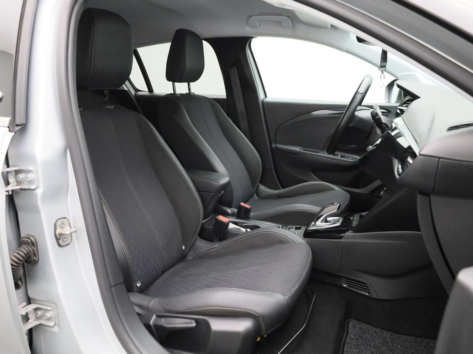 Opel-Corsa-e-image-30