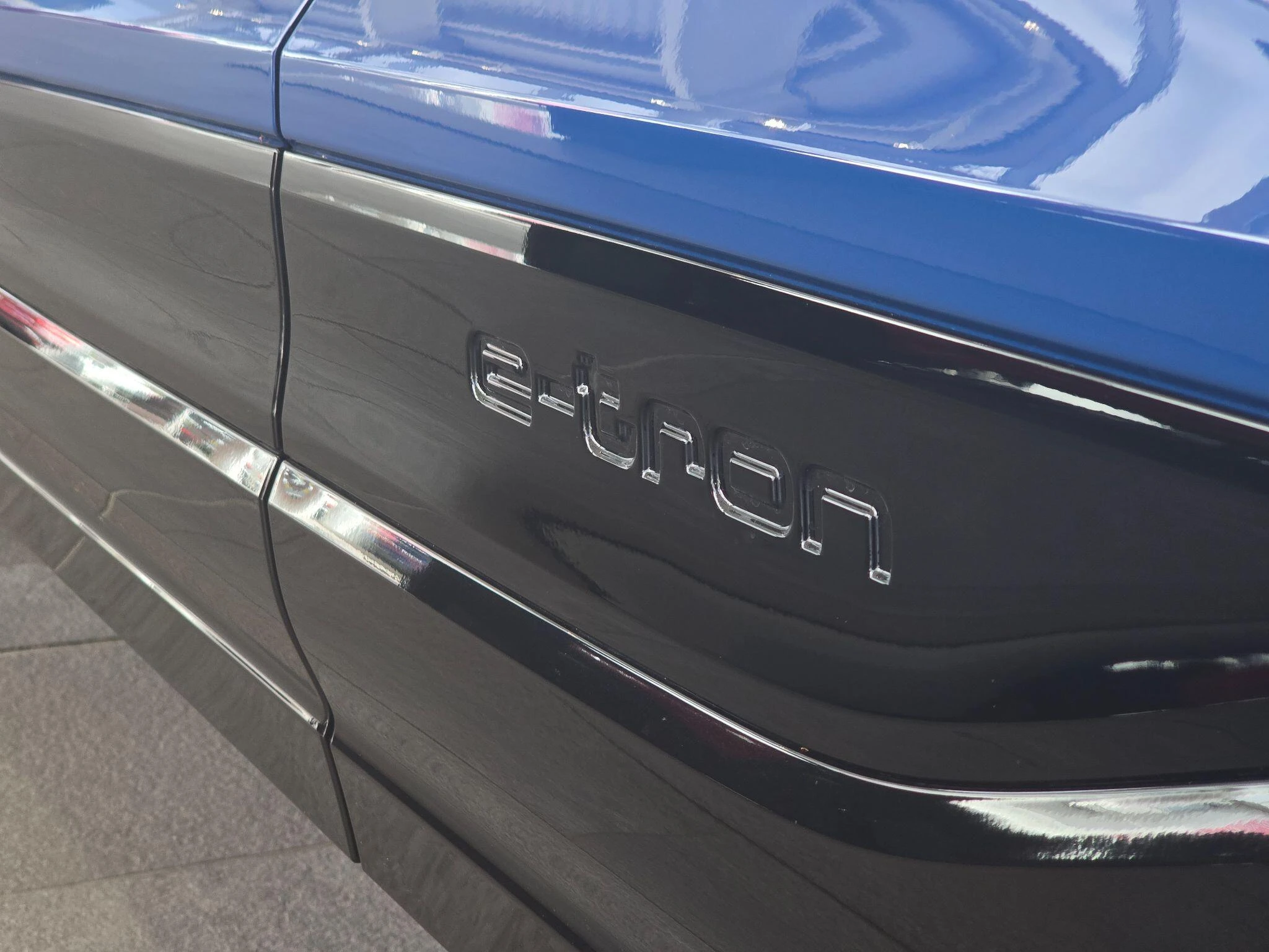 Audi-Q6 e-tron-image-29
