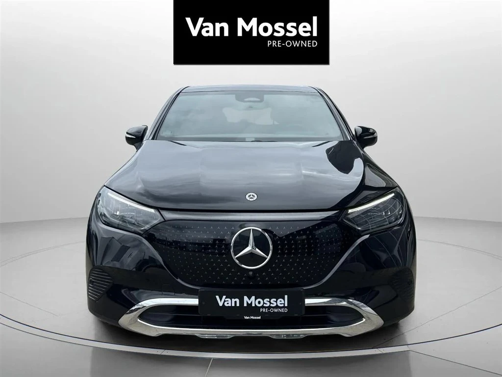 Mercedes-Benz-EQE-image-1