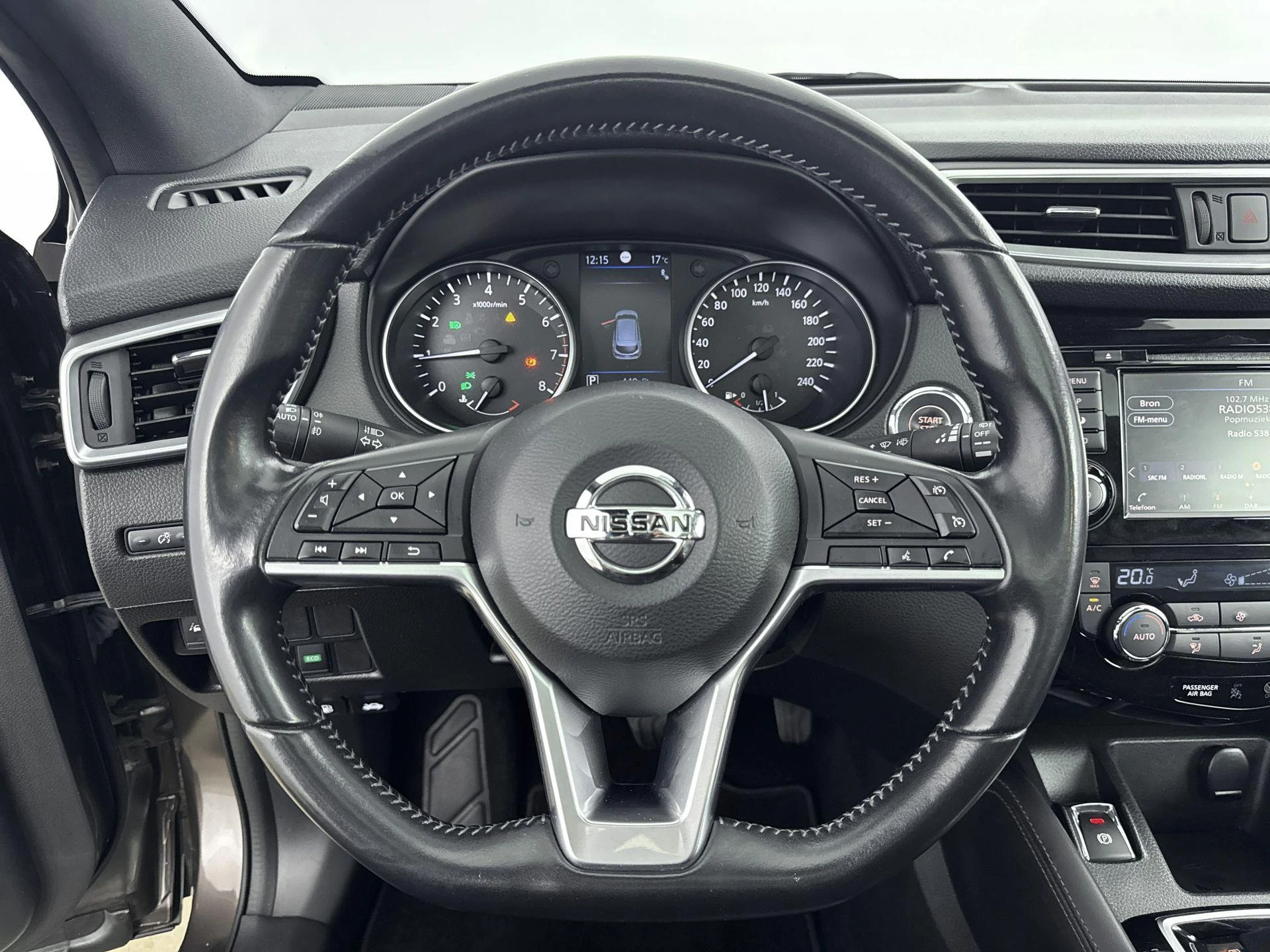 Nissan-QASHQAI-image-27