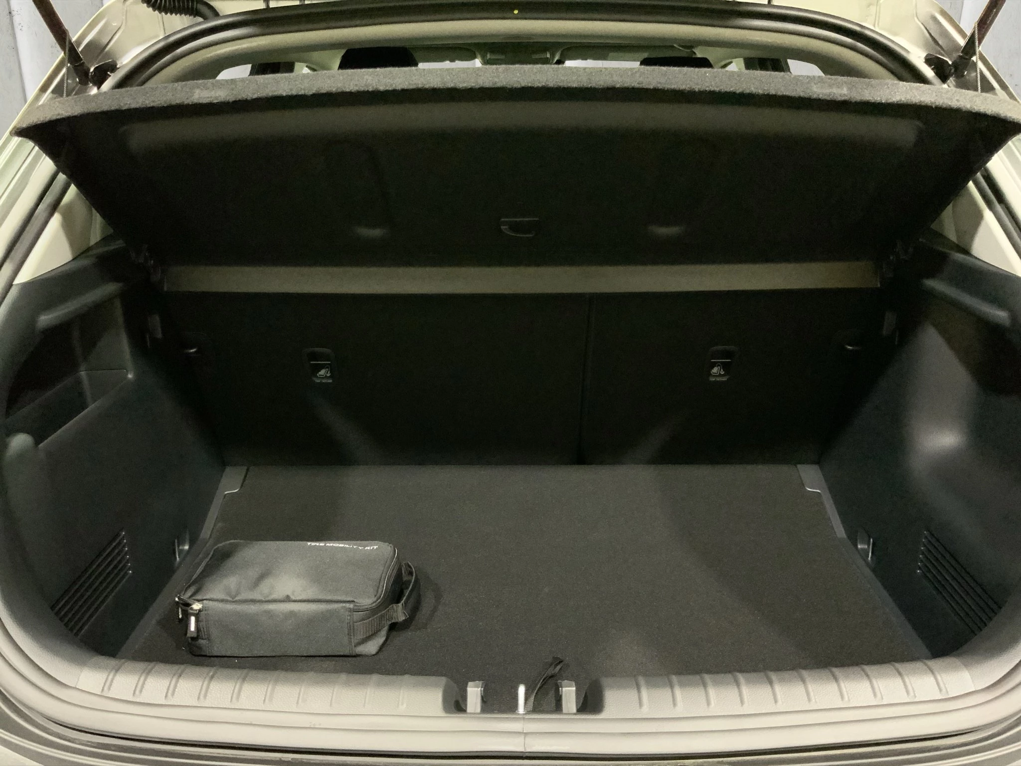 Kia Stonic GT-Line 1.0 T-GDI 100 48V DCT7 Sports Utility Vehicle. 74 kW. 5-türig