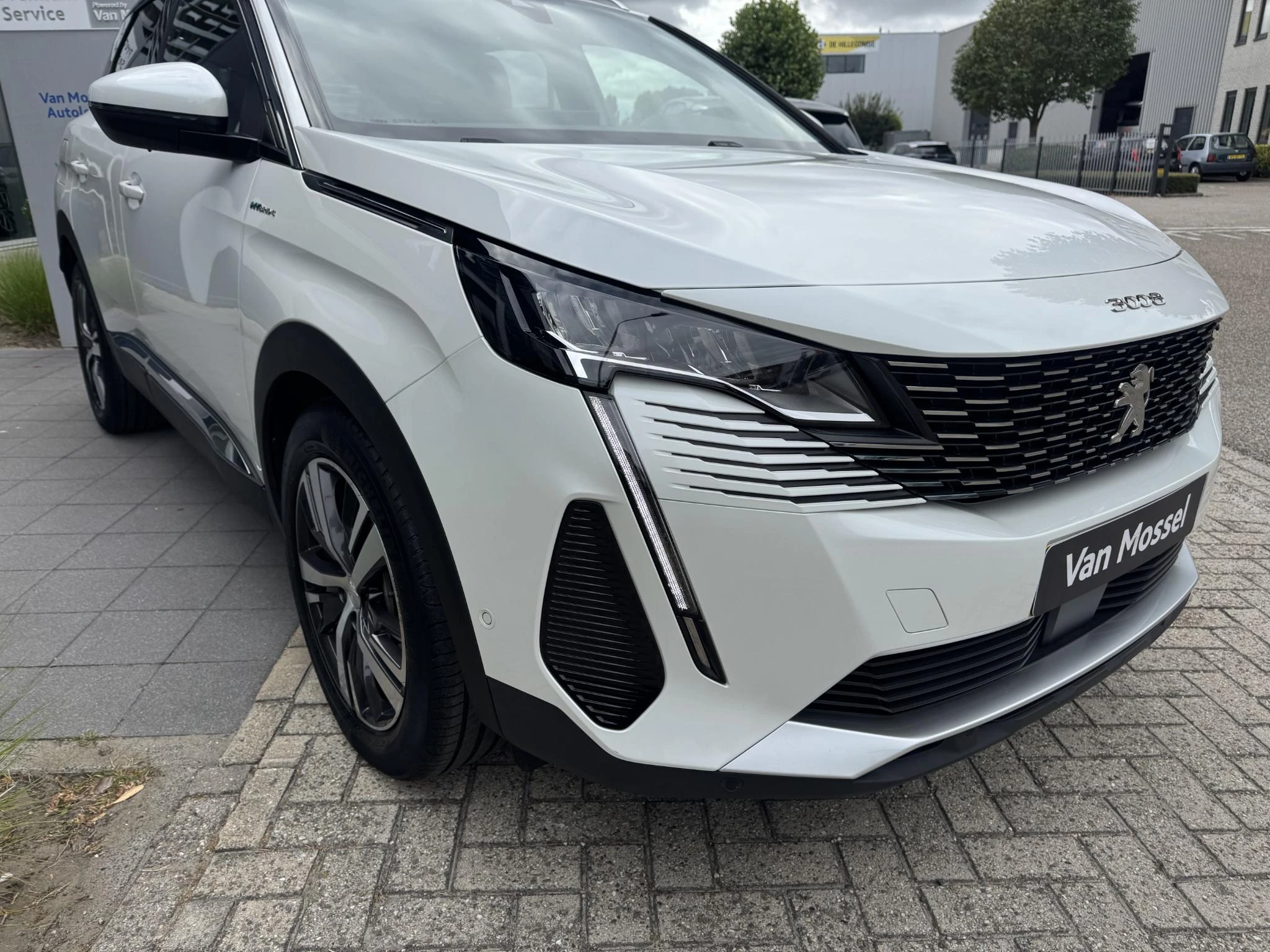 Peugeot 3008 1.6 HYbrid4 300 Blue Lease Allure