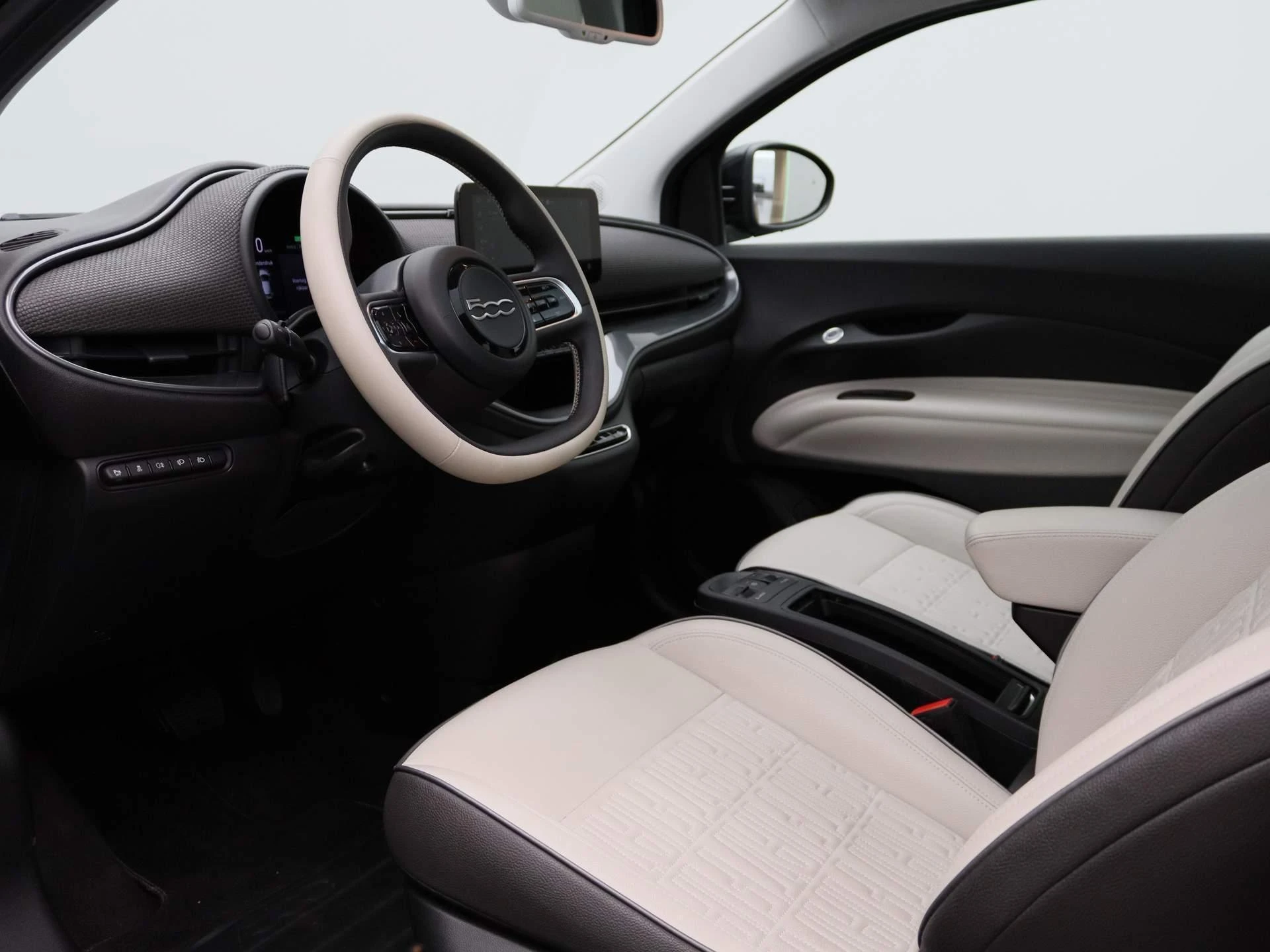 Fiat-500e-image-12
